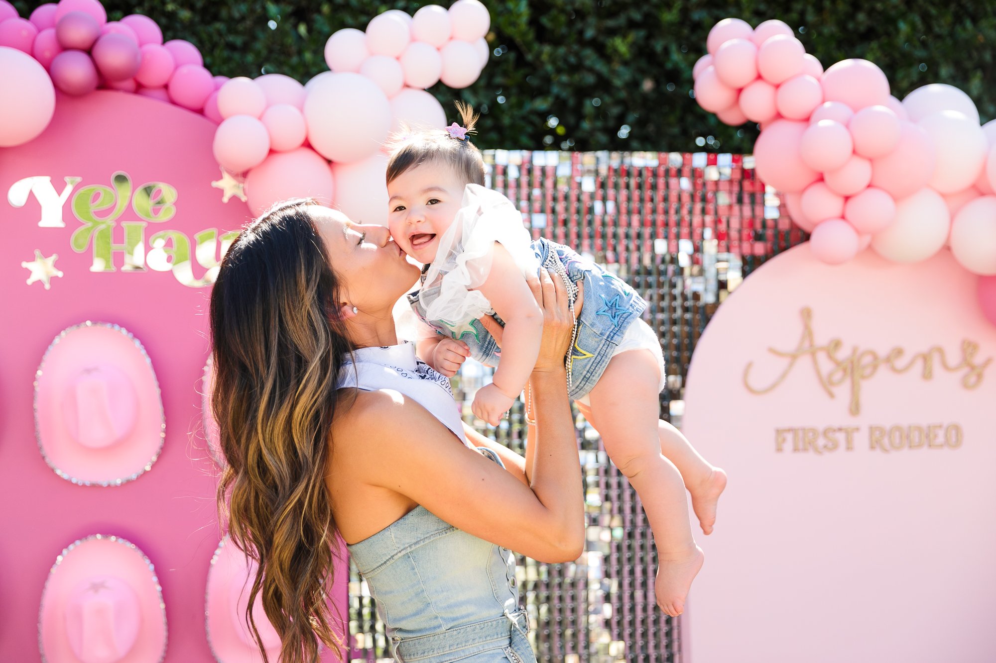 Los_Angeles_Party_Photographer_Luxury_Event_First_Birthday_Baby_Sherwood_Beverly_Hills_Cowboy_Disco_Theme_Girl_Child_Family_Photography-0093.jpg