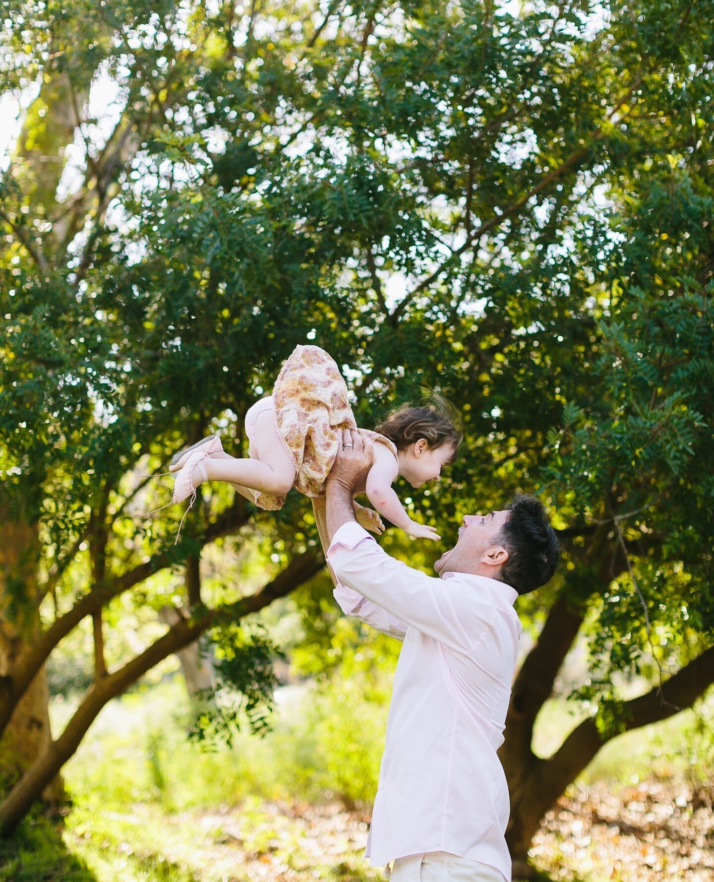 ⁠
⁠
&bull;⁠
&bull;⁠
&bull;⁠
&bull;⁠
&bull;⁠
&bull;⁠
#billyedonyaphotography #letsclicksoc #familyphoto #familyphotographer #thebloomforum #theartofmotherhood #familyphotography #familyportraitphotographer #100layercakelet #honestmotherhood #lifestyle