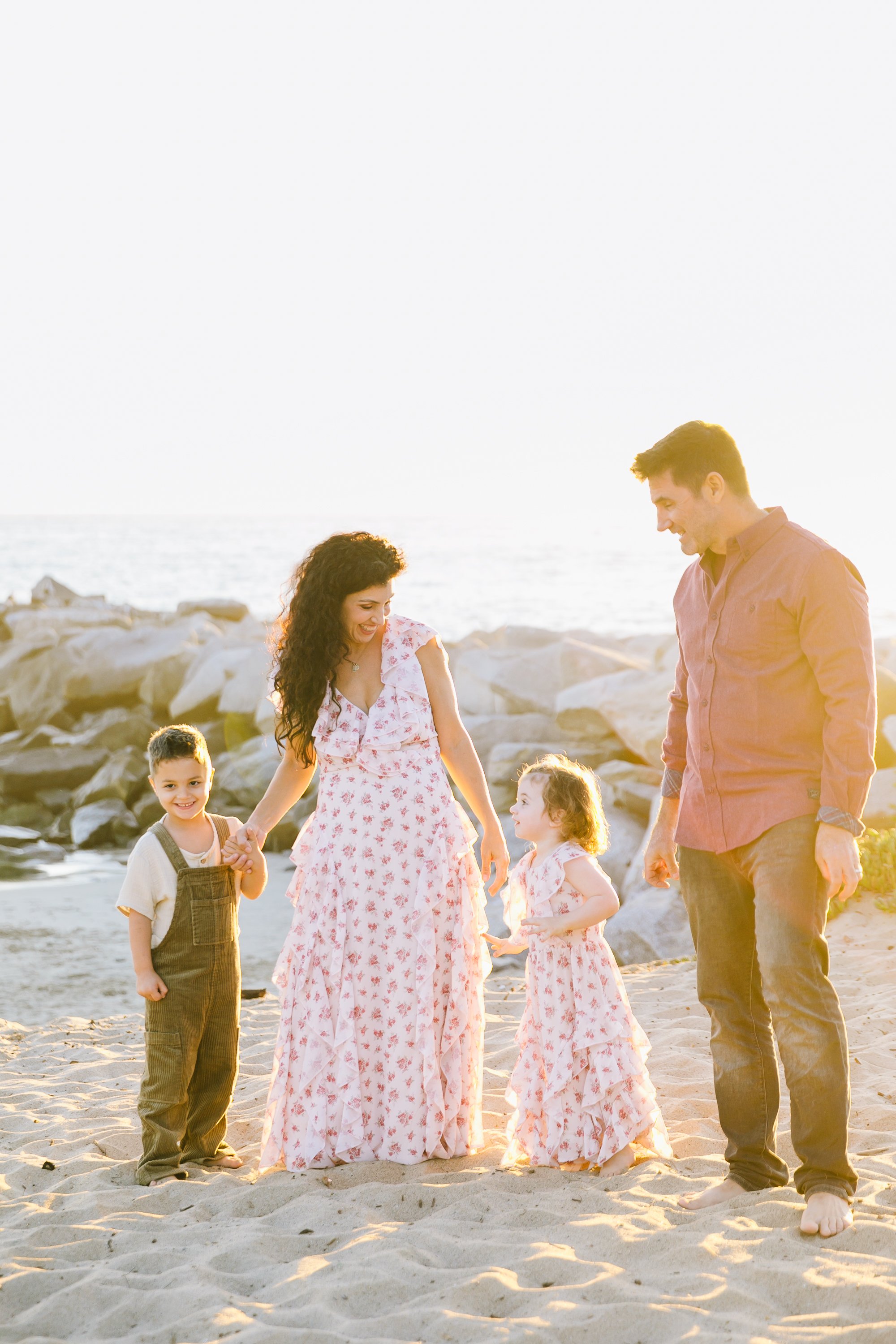 Los_Angeles_Family_Photographer_Mini_session_Golden_hour_Beach_Kid_Maternity_baby_Children_Holiday_Photography-2242.jpg