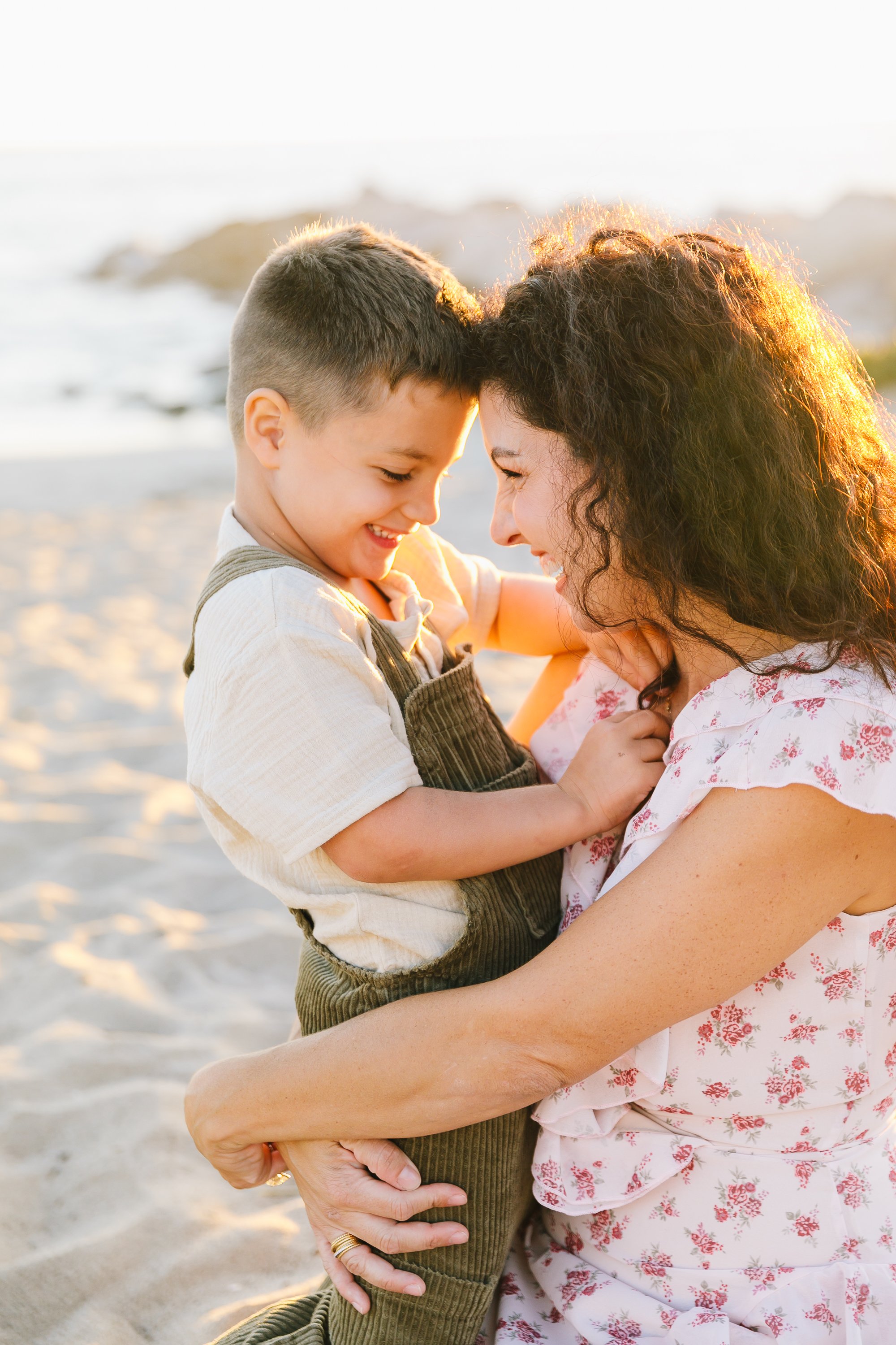 Los_Angeles_Family_Photographer_Mini_session_Golden_hour_Beach_Kid_Maternity_baby_Children_Holiday_Photography-2318.jpg