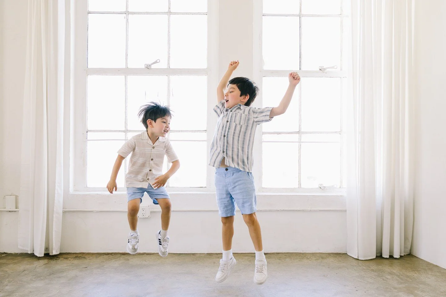 Brothers be brothering, hippity hops of silliness
•
•
•
•
•
•
#billyedonyaphotography #theaugustmag #familyphoto #familyphotographer #thebloomforum #theartofmotherhood #familyphotography #familyportraitphotographe