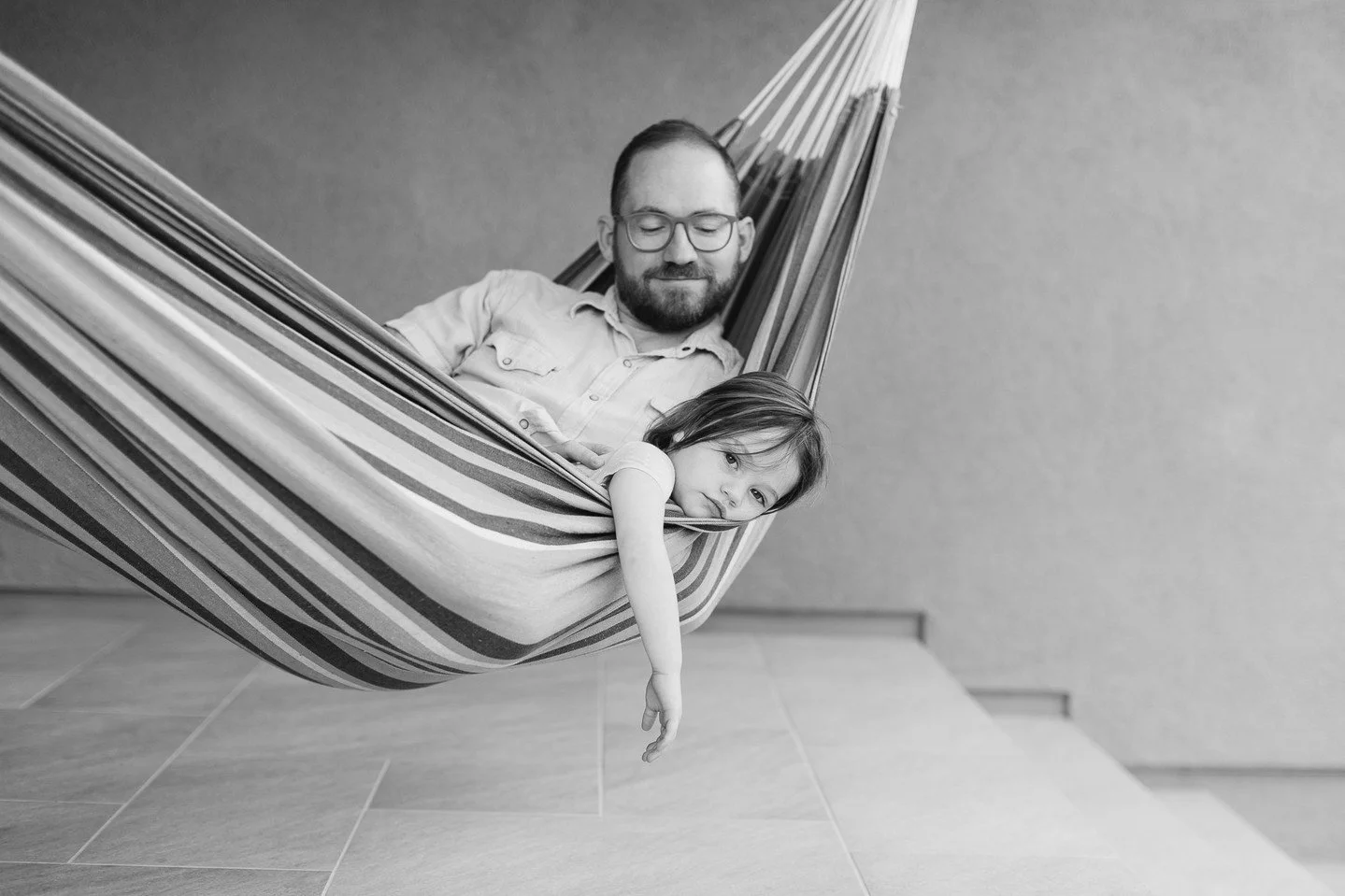 at-home sessions⁠
candid based⁠
following the whims and desires of the masses⁠
aka the smallest humans in the house⁠
we demand snacks⁠
pick me up now!⁠
rolling with it⁠
even if she wouldn't wear the clothes you begged her to wear⁠
the sweetest little