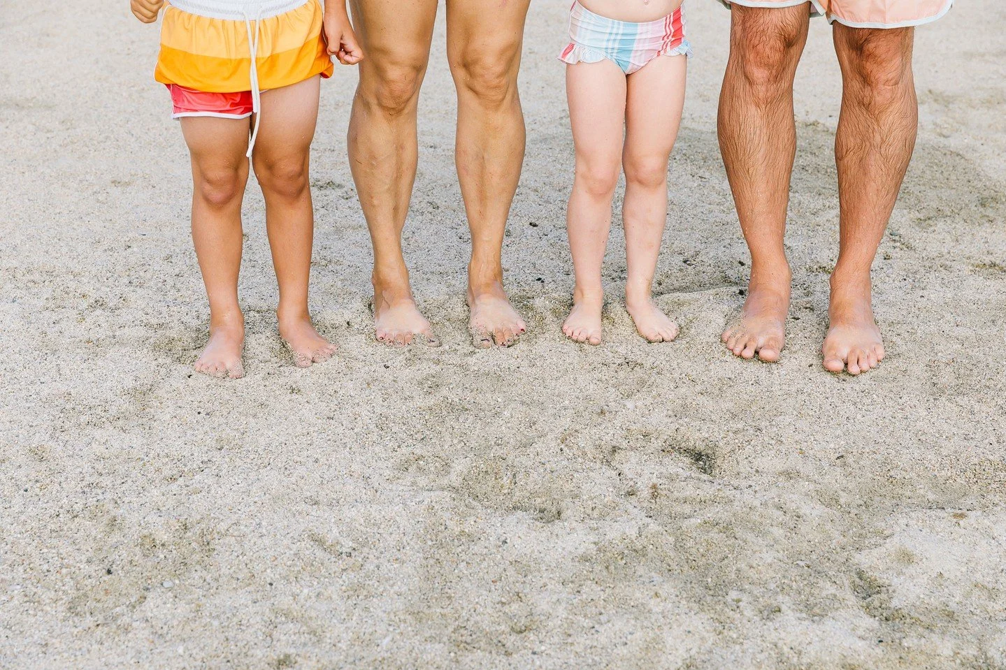 knees and toes⁠
(knees and toes)⁠
⁠
⁠
⁠
&bull;⁠
&bull;⁠
&bull;⁠
&bull;⁠
&bull;⁠
&bull;⁠
#billyedonyaphotography #theaugustmag #familyphoto #familyphotographer #thebloomforum #theartofmotherhood #familyphotography #familyportraitphotographer #honestmo