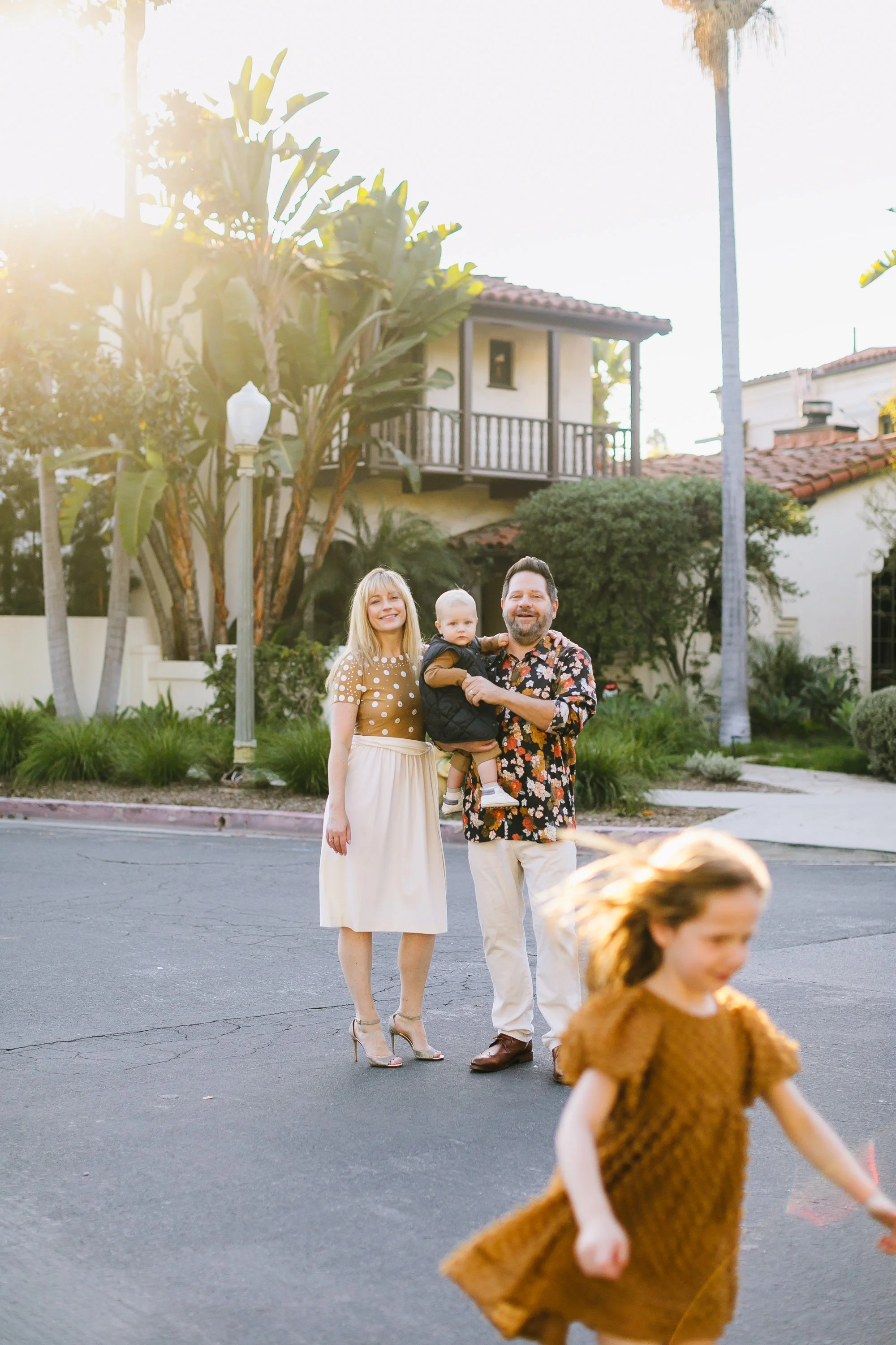 Los_Angeles_Family_Photographer_SoCal_Session_Kids_Baby_Grandmother_Extended_Family_Los_Feliz_Neighborhood_Documentary_Holiday_Photos_Luxury_Golden_Hour_Best_Styled_Lifestyle_Photography-0340.jpg