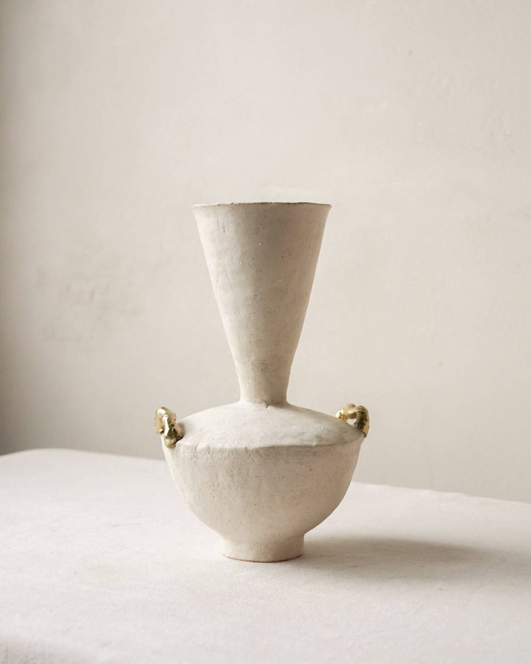 Ceramic Vase.png