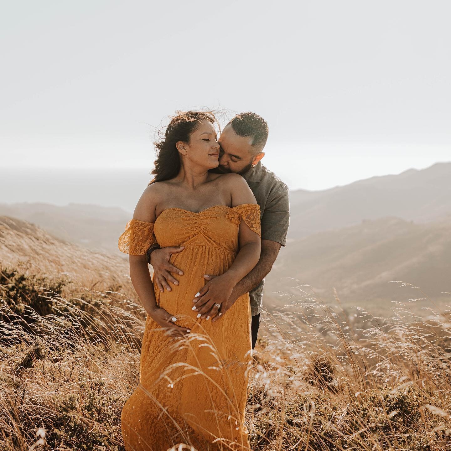 Diann + Sergio 🤍

Nothing like a maternity session in the hills of SF. the vibe is unmatched. Also, I&rsquo;m booking into September and October so please if you&rsquo;re looking to book holiday sessions do so soon 💕. Happy Monday!

.

.

.
 

#lan