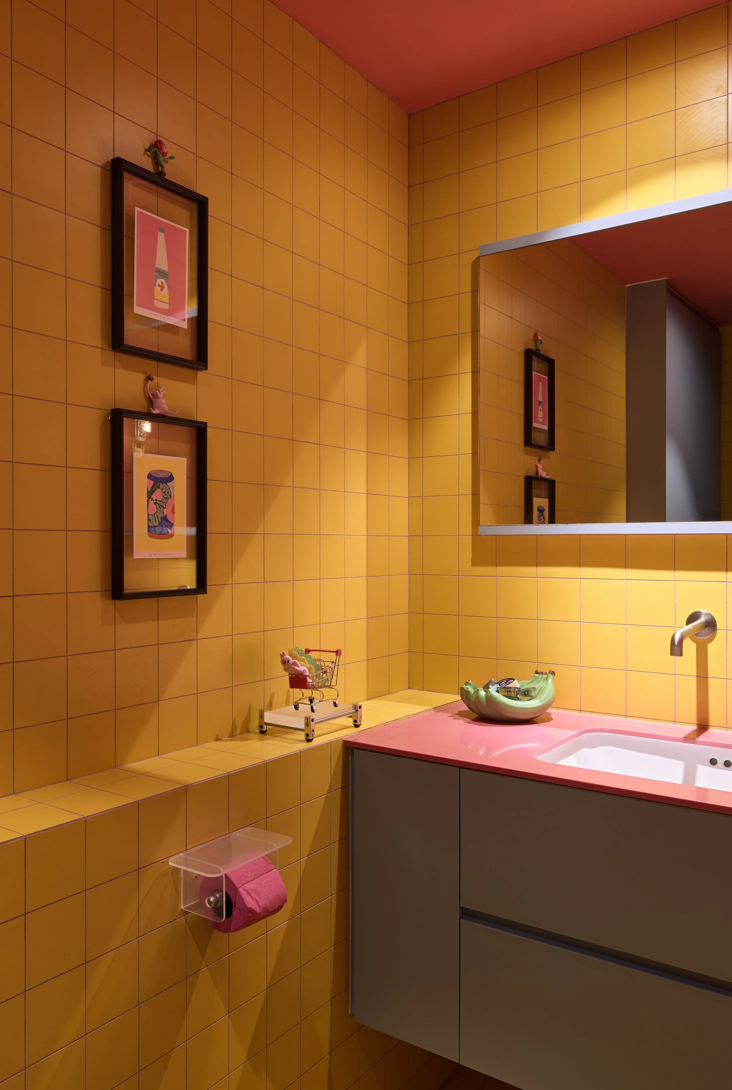 ofthebox showroom 2 45.jpg