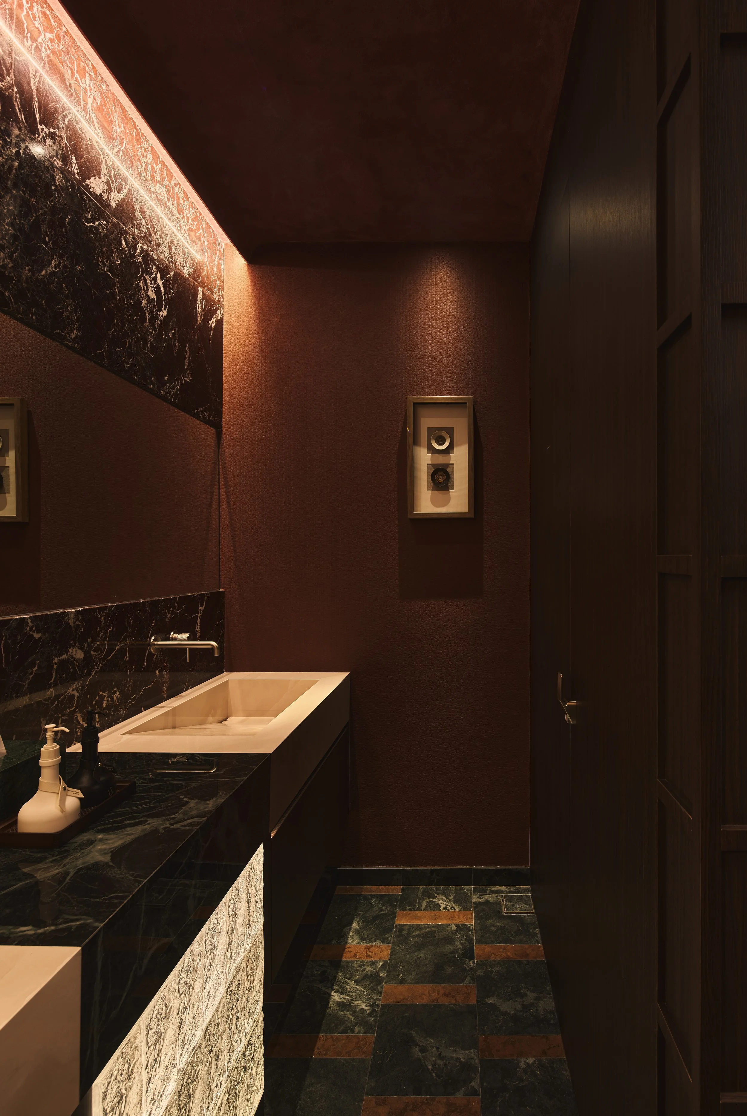 ofthebox showroom 2 38.jpg