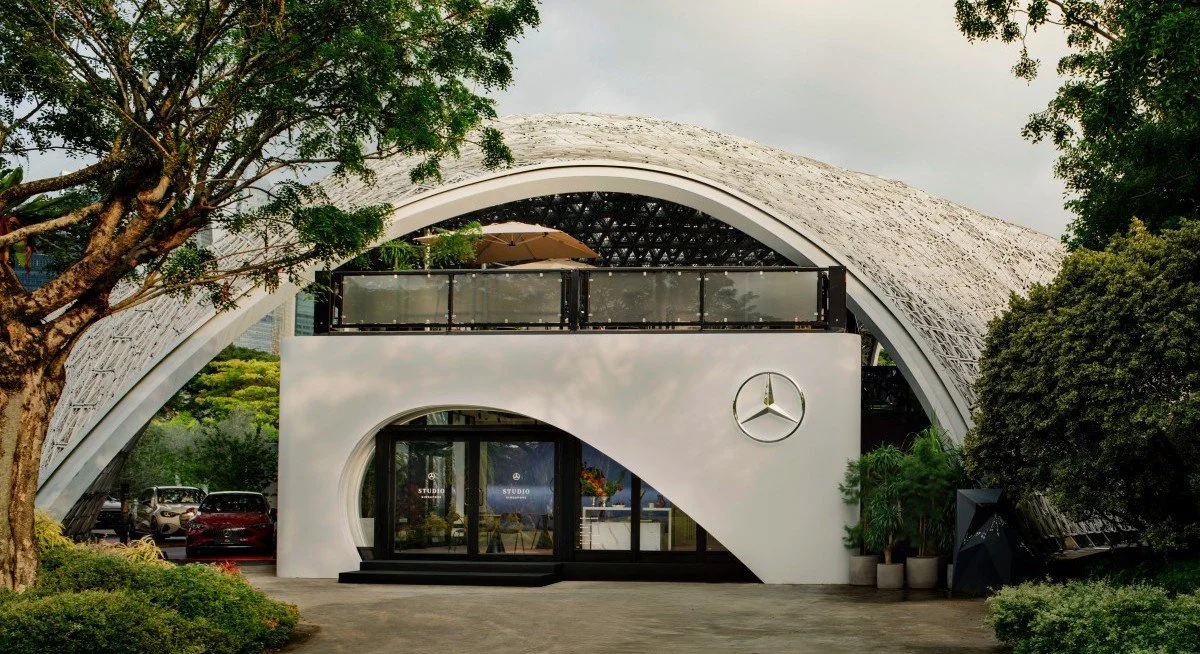 1-Mercedes-Benz Studio Singapore-1_0.jpg