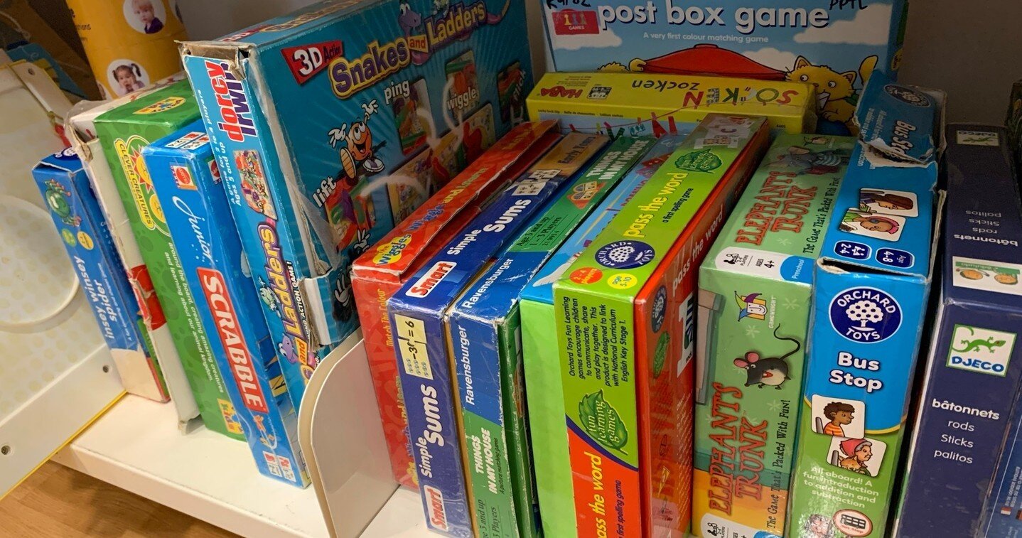 Games galore! What is your family's favourite game from our collection?? 🧩 ♟️🤩⁠
⁠
⁠
⁠
#piedpipertoylibrary #ashburtontoylibrary #borrowdontbuy #borrowplayrepeat #borrowplayreturn #borrowtoys #earlyed #earlylearning #earlyyears #imaginativeplay #lea