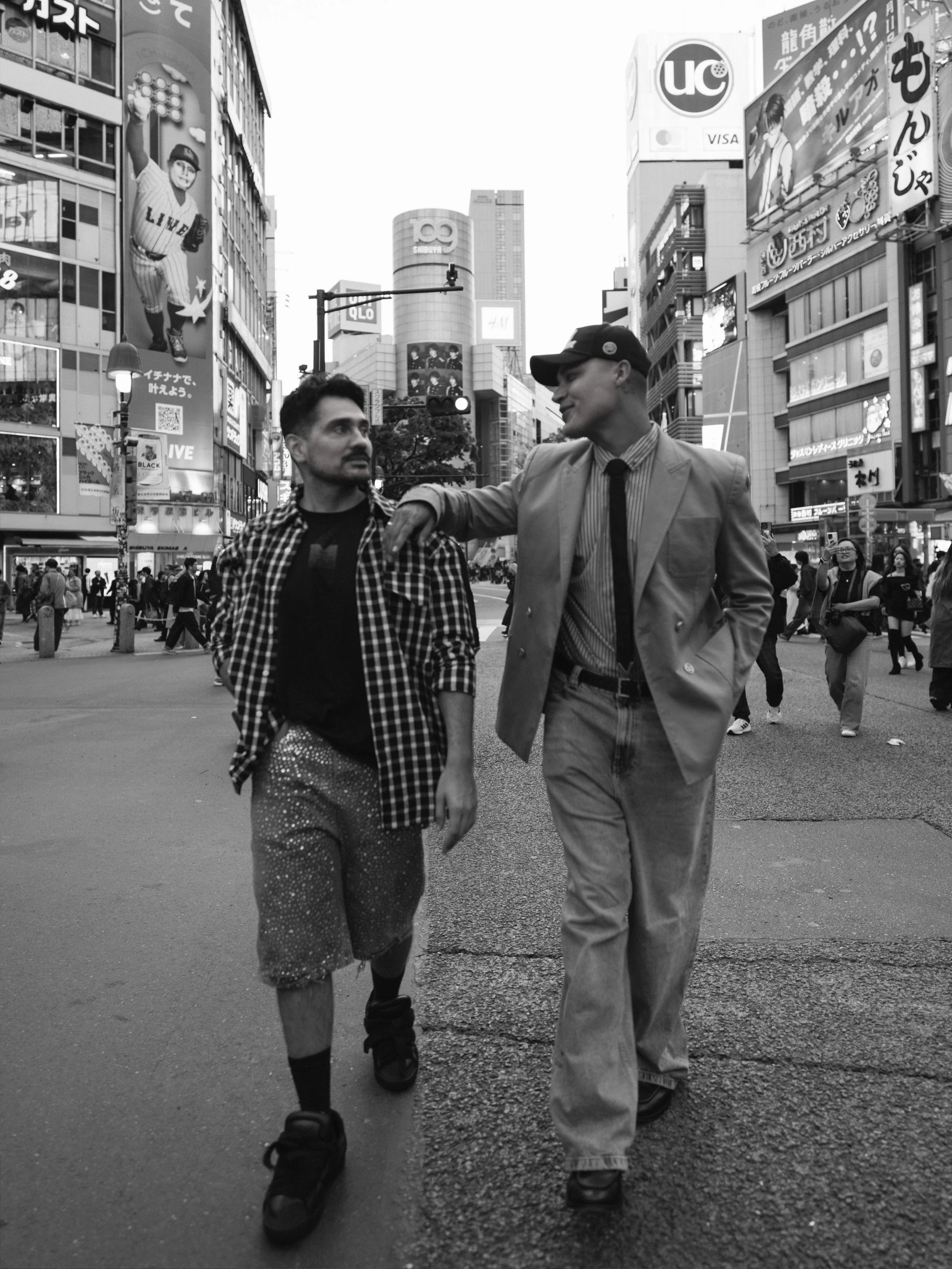 Y en el cruce de Shibuya congelamos momentos m&aacute;gicos con Luis &amp; Diego ✨

#shibuyacrossing #tokio