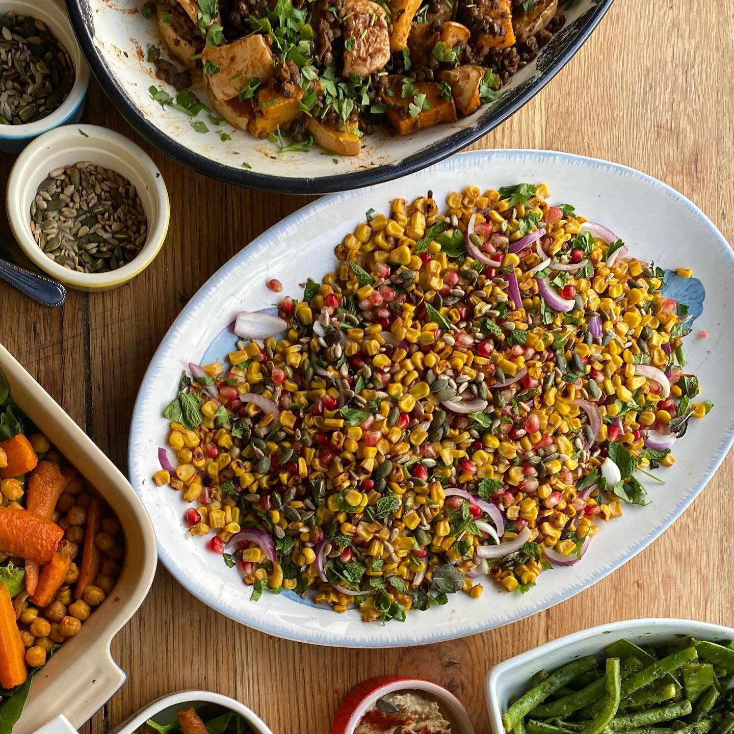 The simplest and most scrummy summer salad to add to your plate (even if the sun is taking a break!)

One of our favourites at the moment. All you need is&hellip;
🌱Charred corn
🌿 Pomegranate seeds
🌱Toasted pumpkin seeds
🌿Finely chopped red onion
