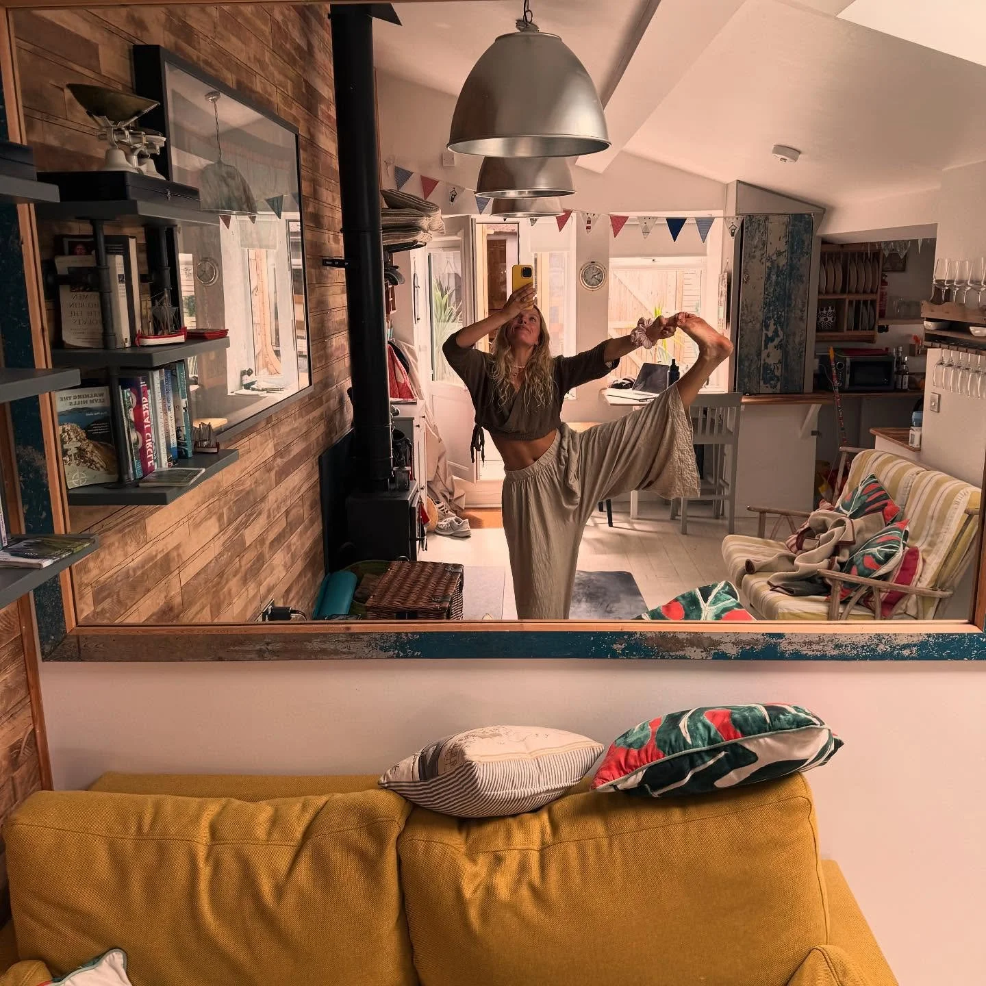 A week of salty dips, slow mornings, mindful movement and lots of time to create and play 💫

I often feel super guilty for taking time away from my classes to nest and simply be however as time goes on I&rsquo;m reminded more and more about the impo