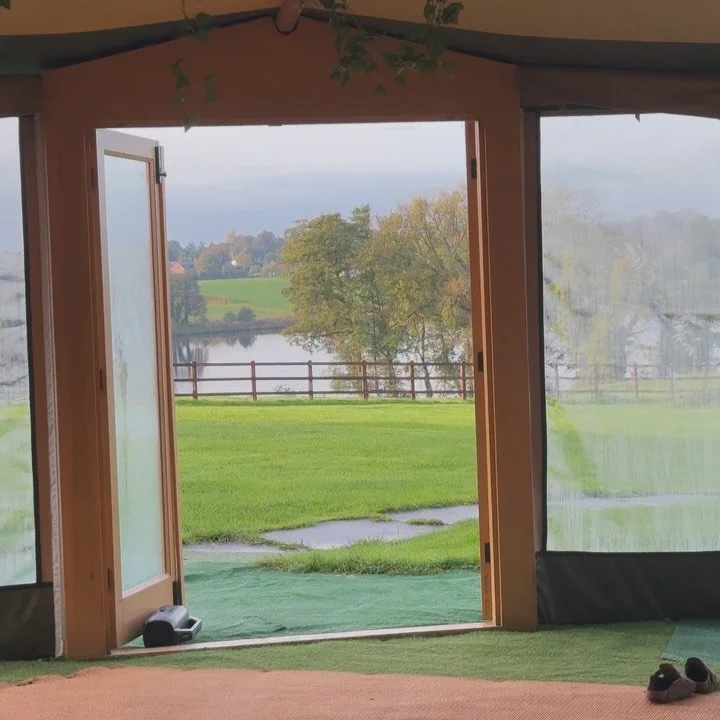 Finding beauty in every moment 💫

November is made of quiet moments, soft light and small joys. 
A wee reminder to honour the slow and remember that a glimmer of magic can be found in every moment 

You&rsquo;ll find me this week below before we hea