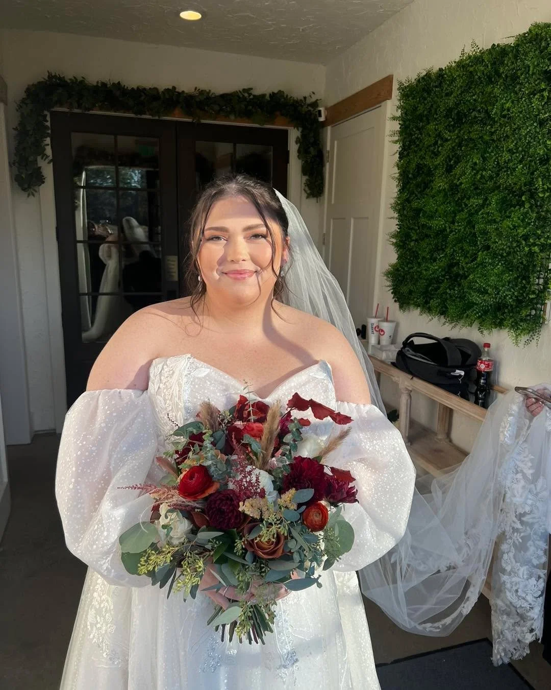 Megan was GLOWING yesterday on her BIG DAY!πβ¨π
••
Thank you for picking us to help make your day so special. We truly loved every single moment of your wedding. You couldn’t have asked for a more perfect day.β¨β¨β¨β¨β¨
••