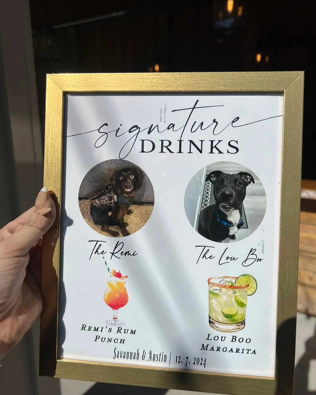 Ooooo!! Look at how cute these are!π€©
••
We love seeing a signature drink at our weddings. It’s such a special touch to every wedding. β€οΈ
••
What drink would you try?? Comment below!!