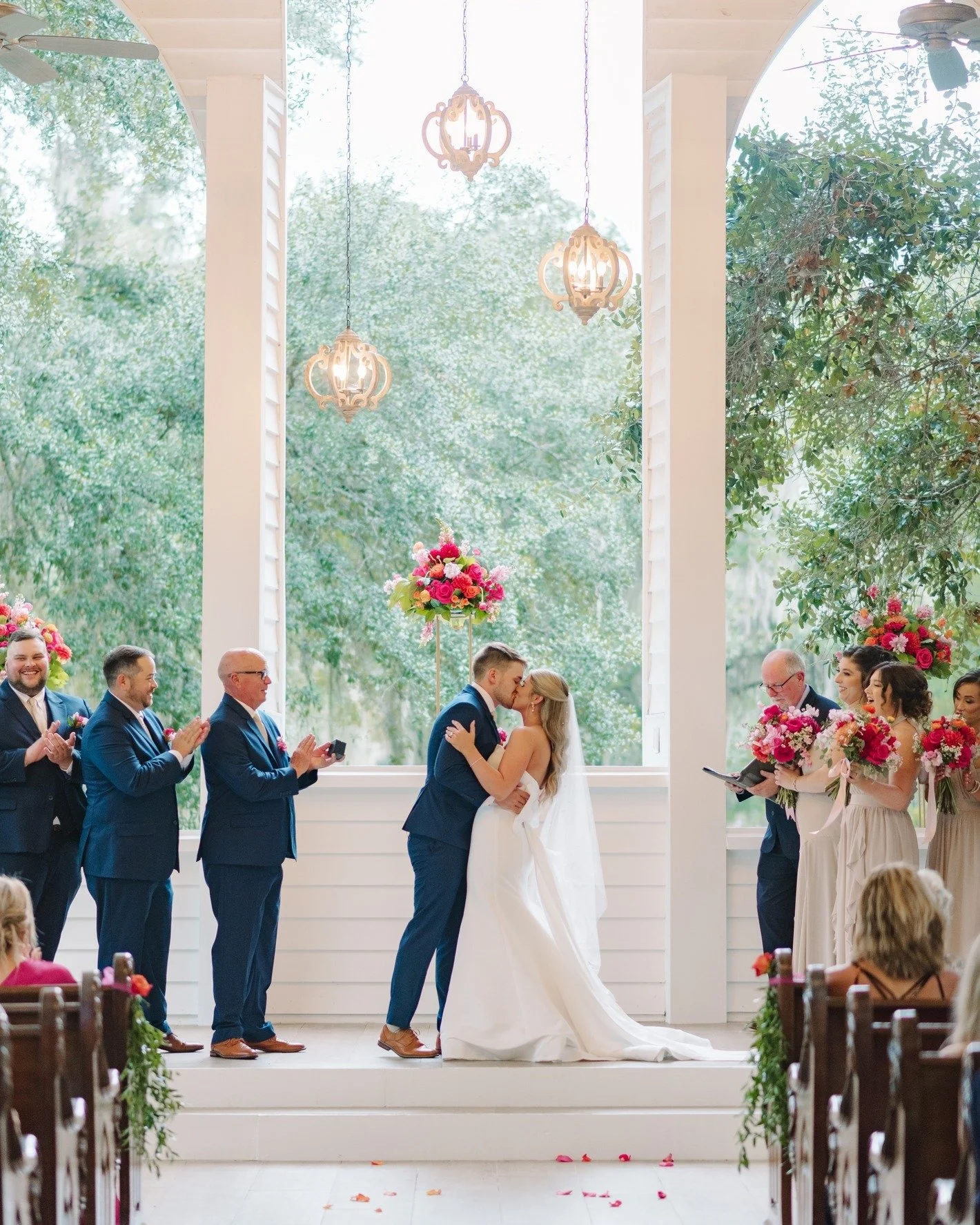 Maia & Nash’s September wedding was pure magic β¨ Bright florals by @sparklesfloraldesign, their pups Gracie & Cowboy πΎ, and a night of dancing with @mlevententertainment  made it unforgettable. πΏπ Beautifully captured by @jessicarobe