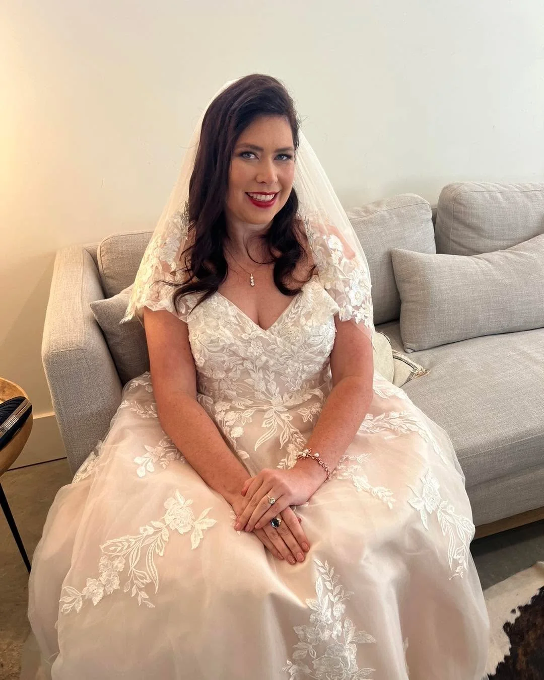 Tonight’s beautiful bride!!
•
•
Thank you for choosing Eden and letting us help create the perfect day for you!! Cheers to you Mrs.King and Mr.King!π Brittany Puite
••