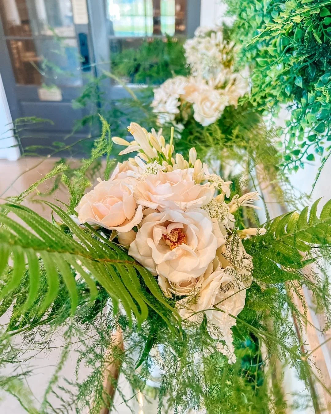 We always know floral is going to be spectacular when Tulips and Twigs Floral Design is here! π
••
••
Lead Planning, Designing, and Coordinating Sparkles, Event Decor & Design our FAV!β¨