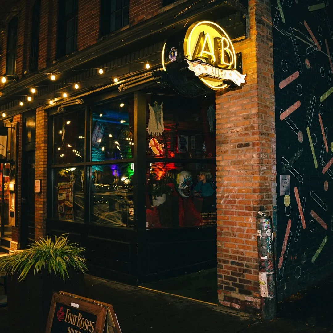 Just another night on Liberty Street! 🍻🍻