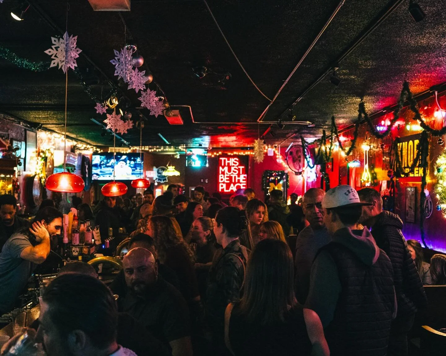 Good drinks. Great people. Great Nights! 🍻