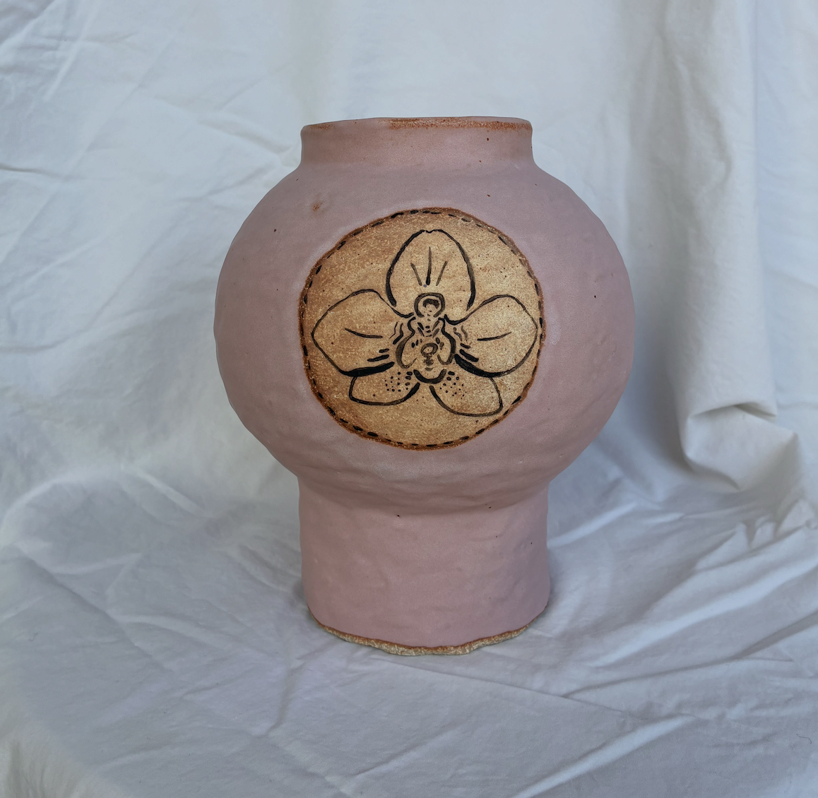 Bishop-Orchid-Sphere-Vase.png