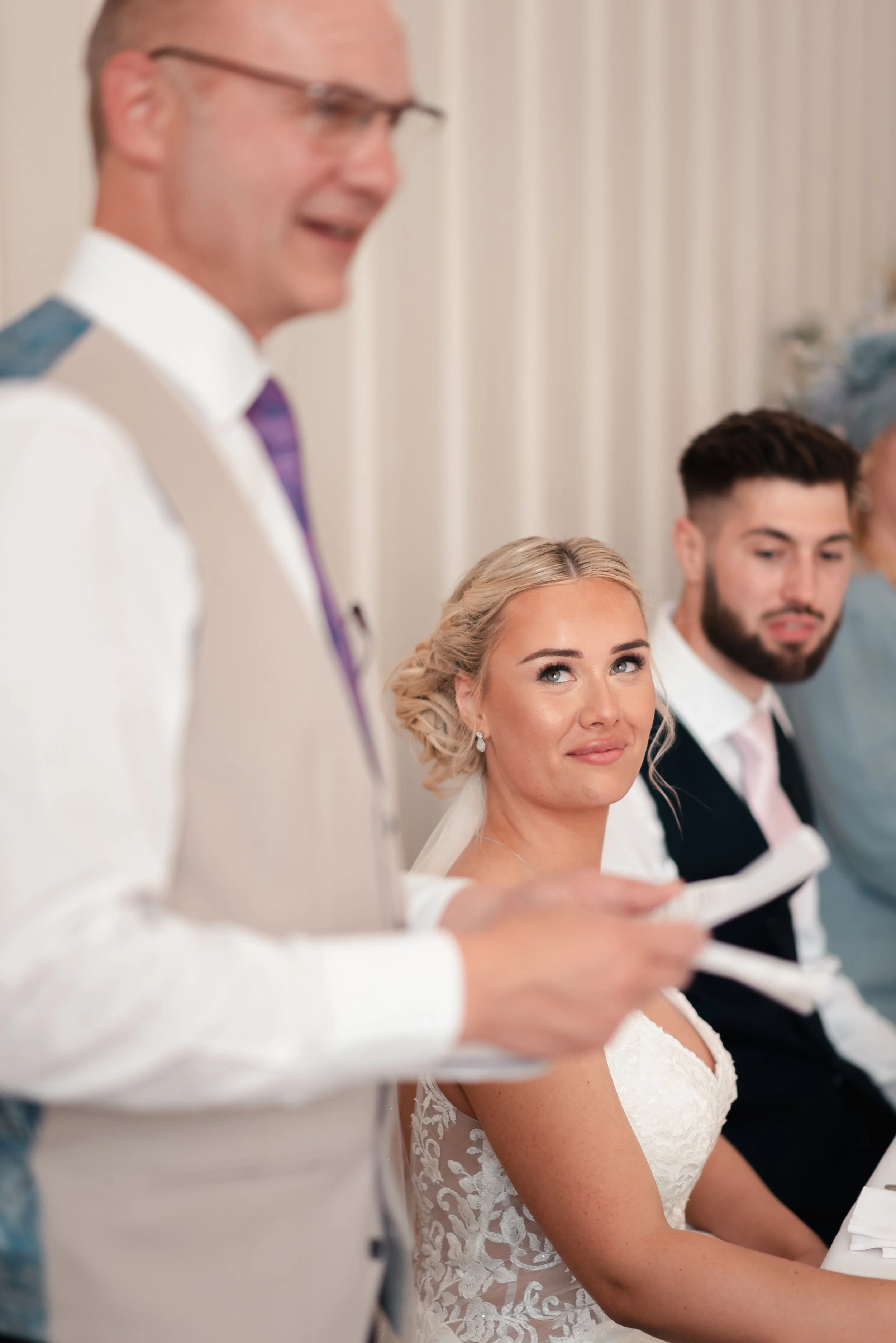 millbridge-court-farnham-wedding-portraits-11.jpg