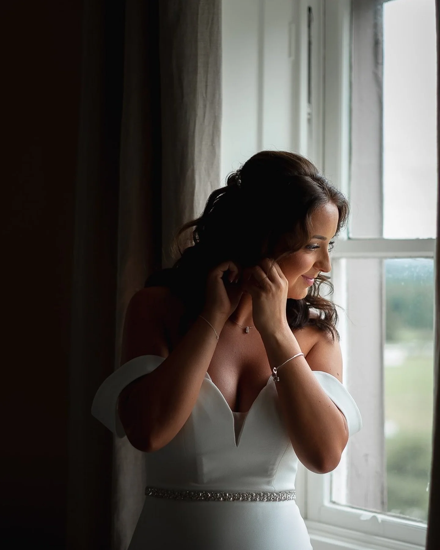 I hope you all had a lovely bank holiday weekend and avoided any bad weather. 

Here&rsquo;s a few images from Emily and Ben&rsquo;s stunning wedding at the beautiful Highfield Park. Highfield Park is one of my favourite venues with fairytale treelin