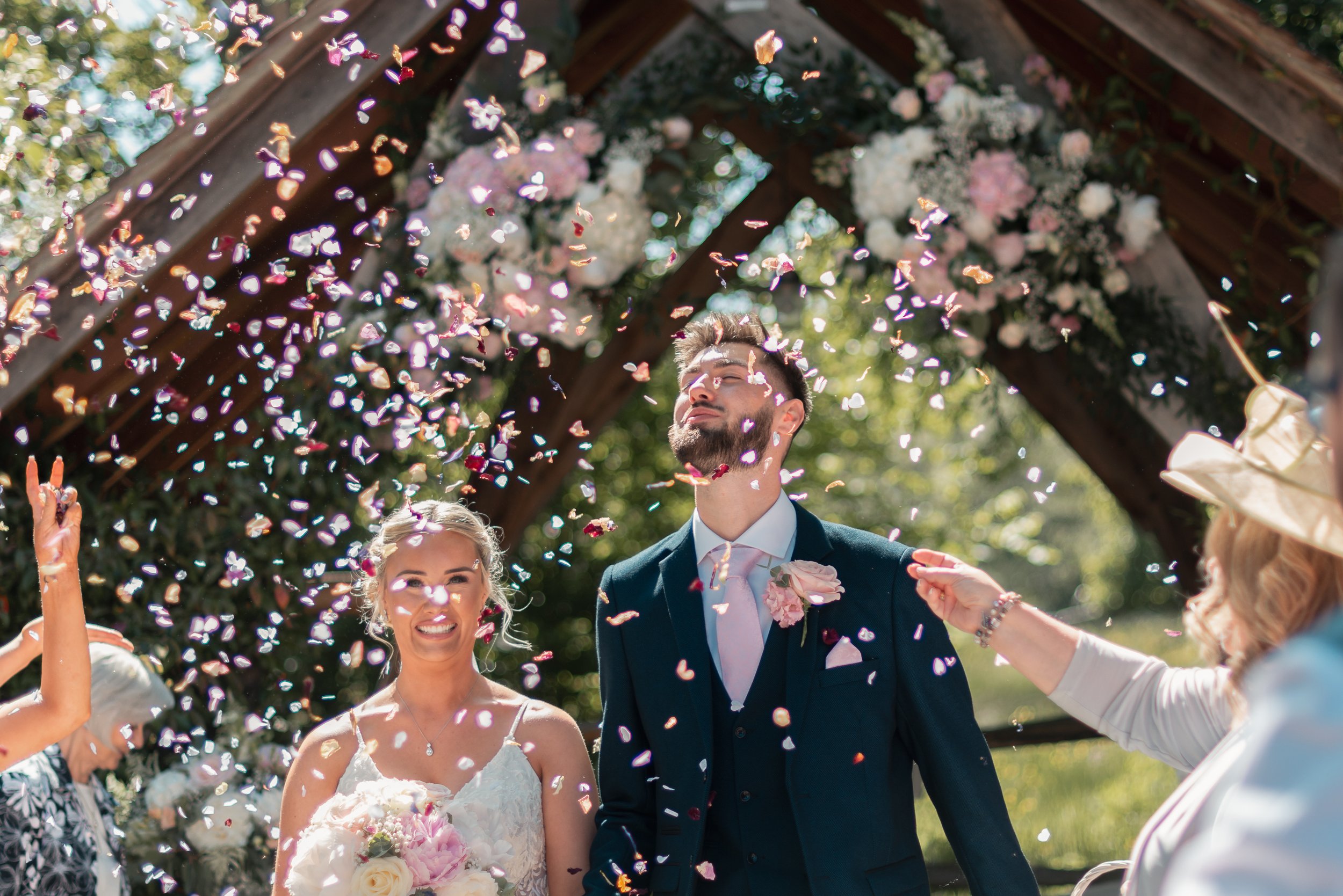 millbridge-court-farnham-wedding-portraits-5.jpg