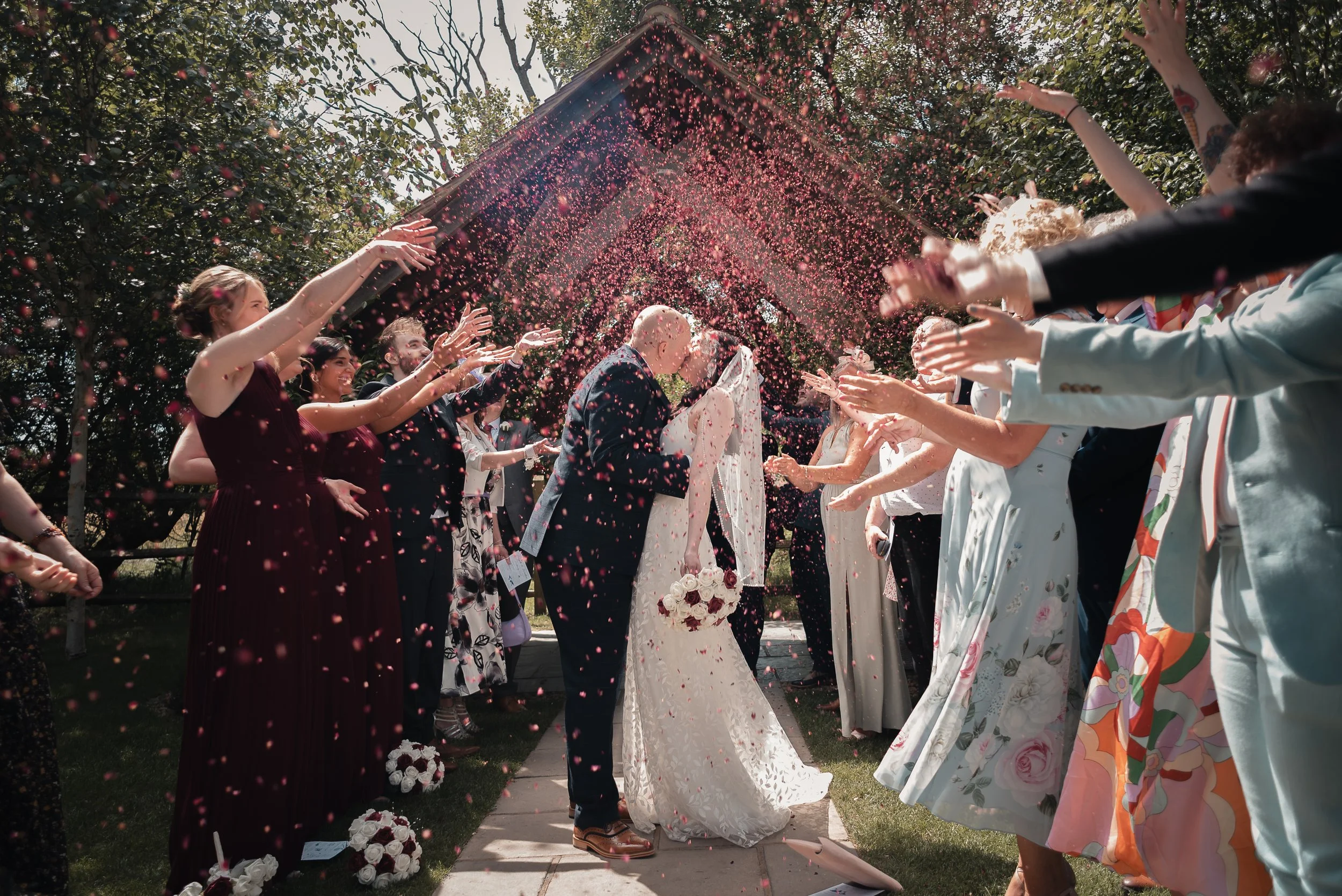 millbridge-court-farnham-wedding-portraits-23.jpg