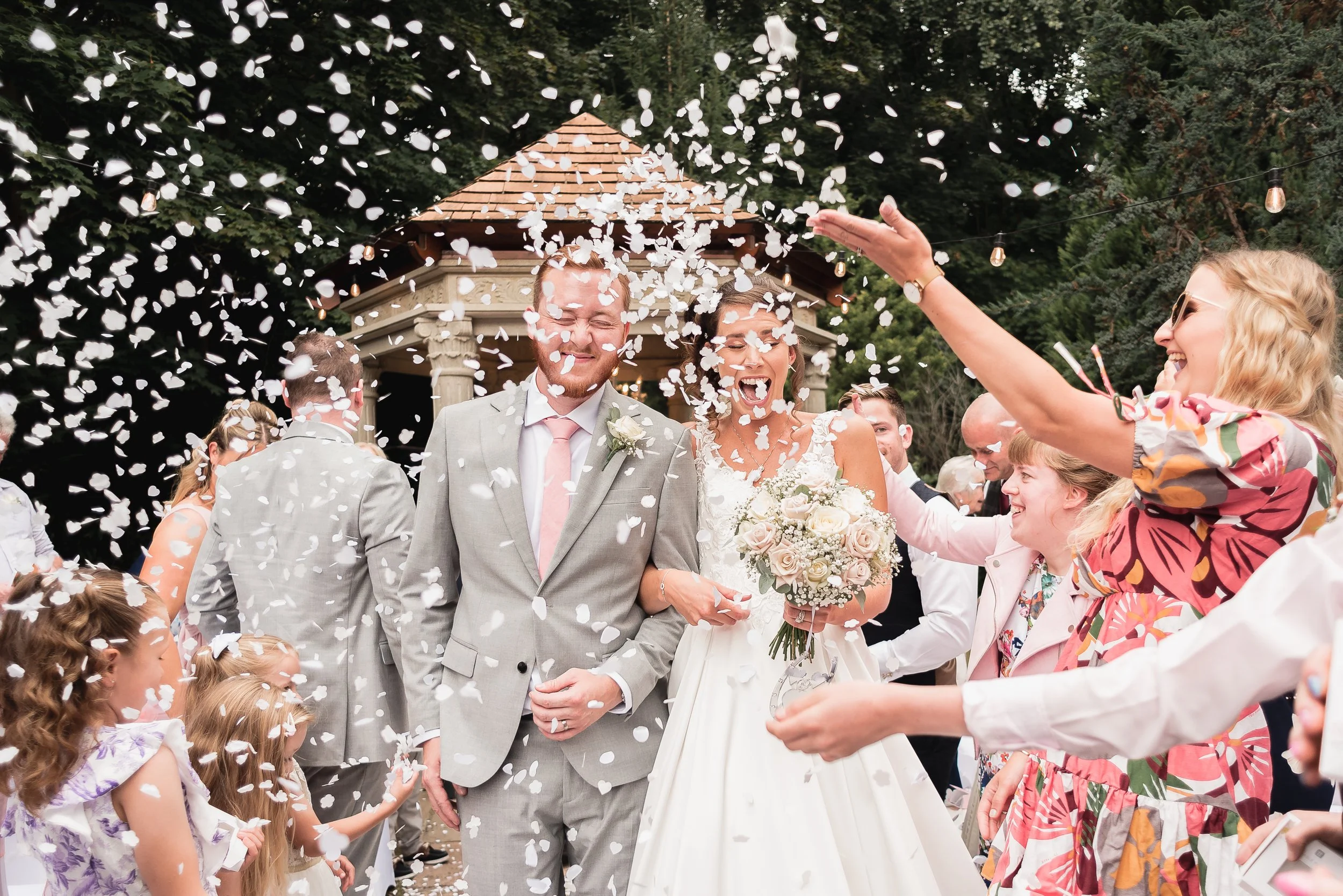 D01_4105_web- beauteous-photography-hampshire-wedding-photographer-casa-hotel.jpg