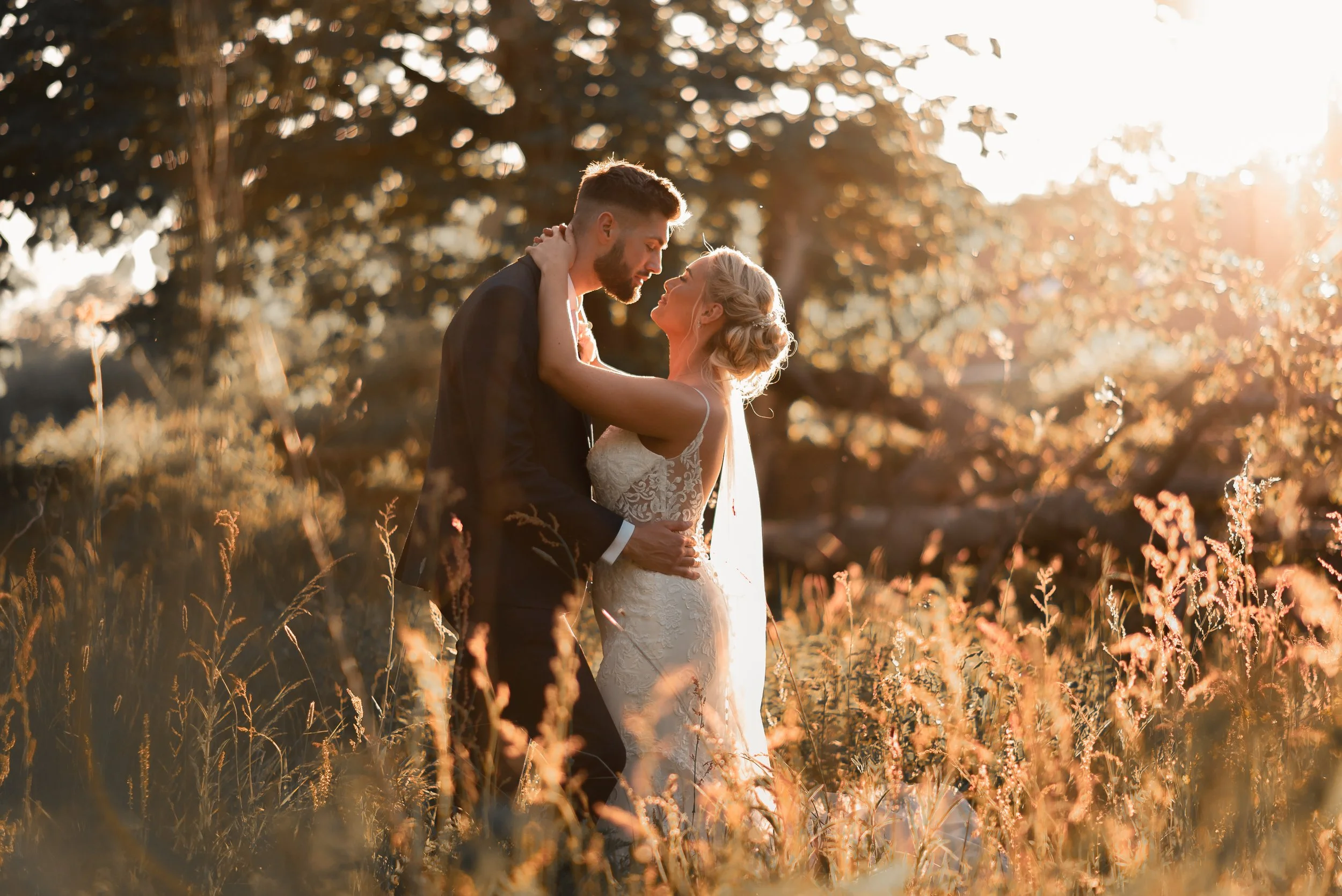 millbridge-court-farnham-wedding-portraits-13.jpg