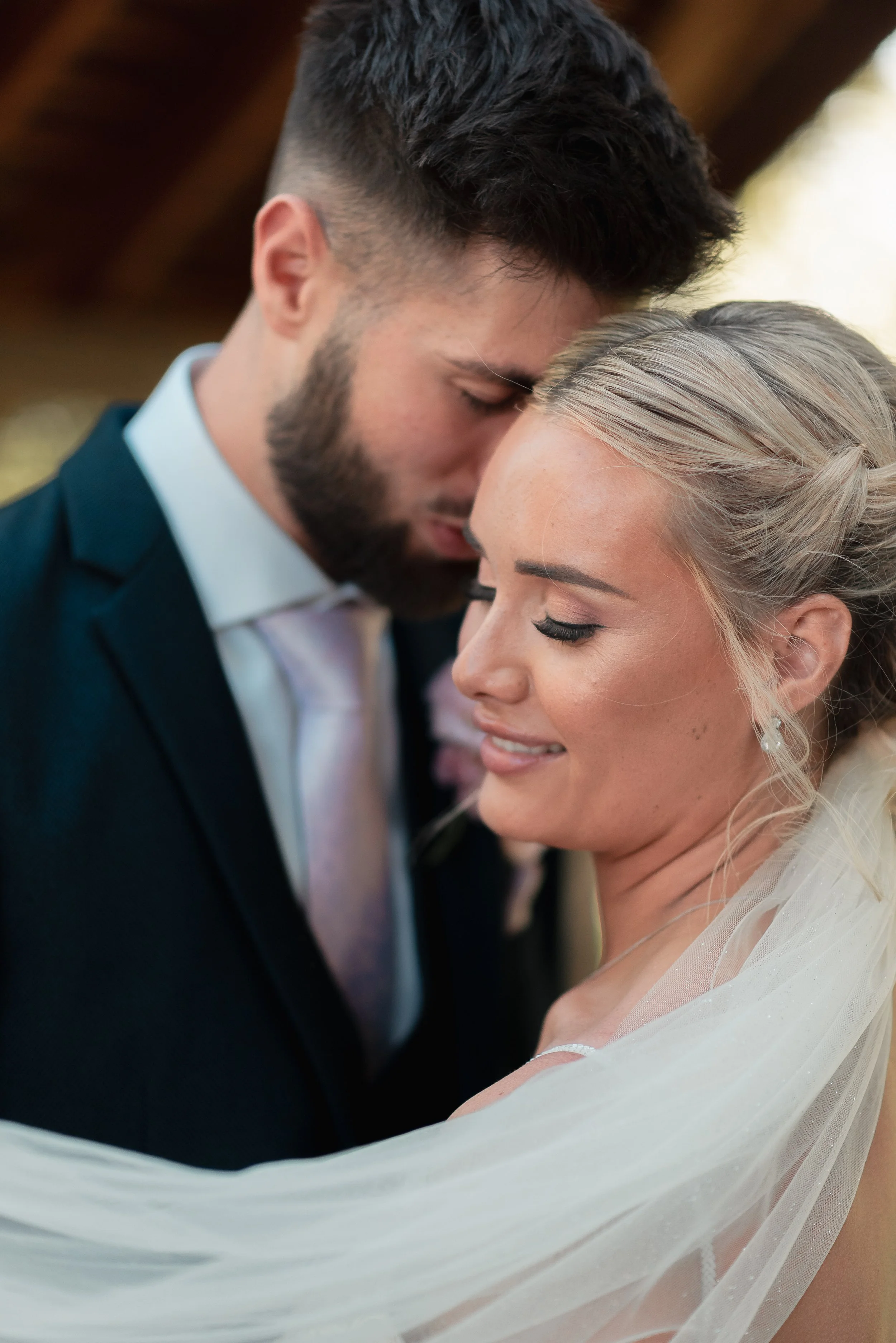 millbridge-court-farnham-wedding-portraits-8.jpg