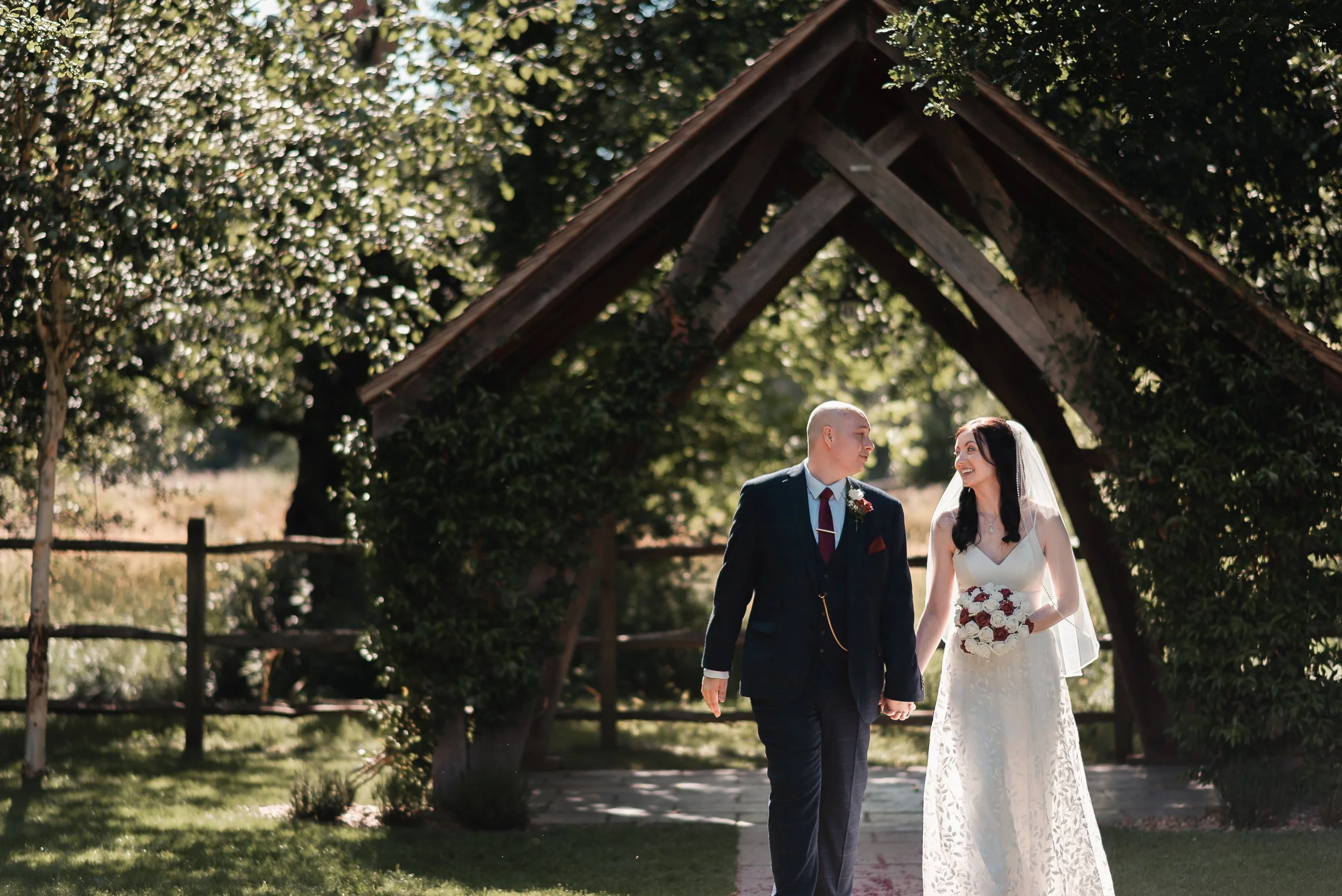 millbridge-court-farnham-wedding-portraits-28.jpg