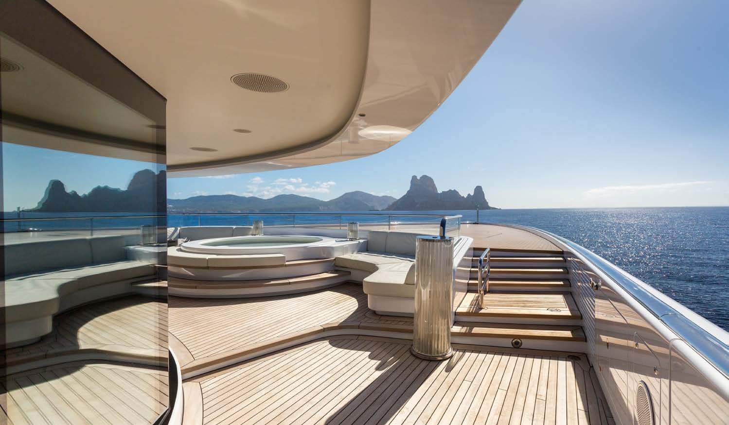 LADY LARA owner's deck.jpg