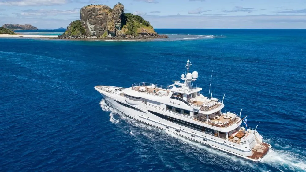 DRIFTWOOD • Amels • 55m