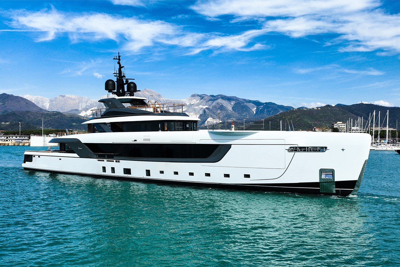 SILVER STAR  •  55m  •  Admiral  •  EUR 35,000,000