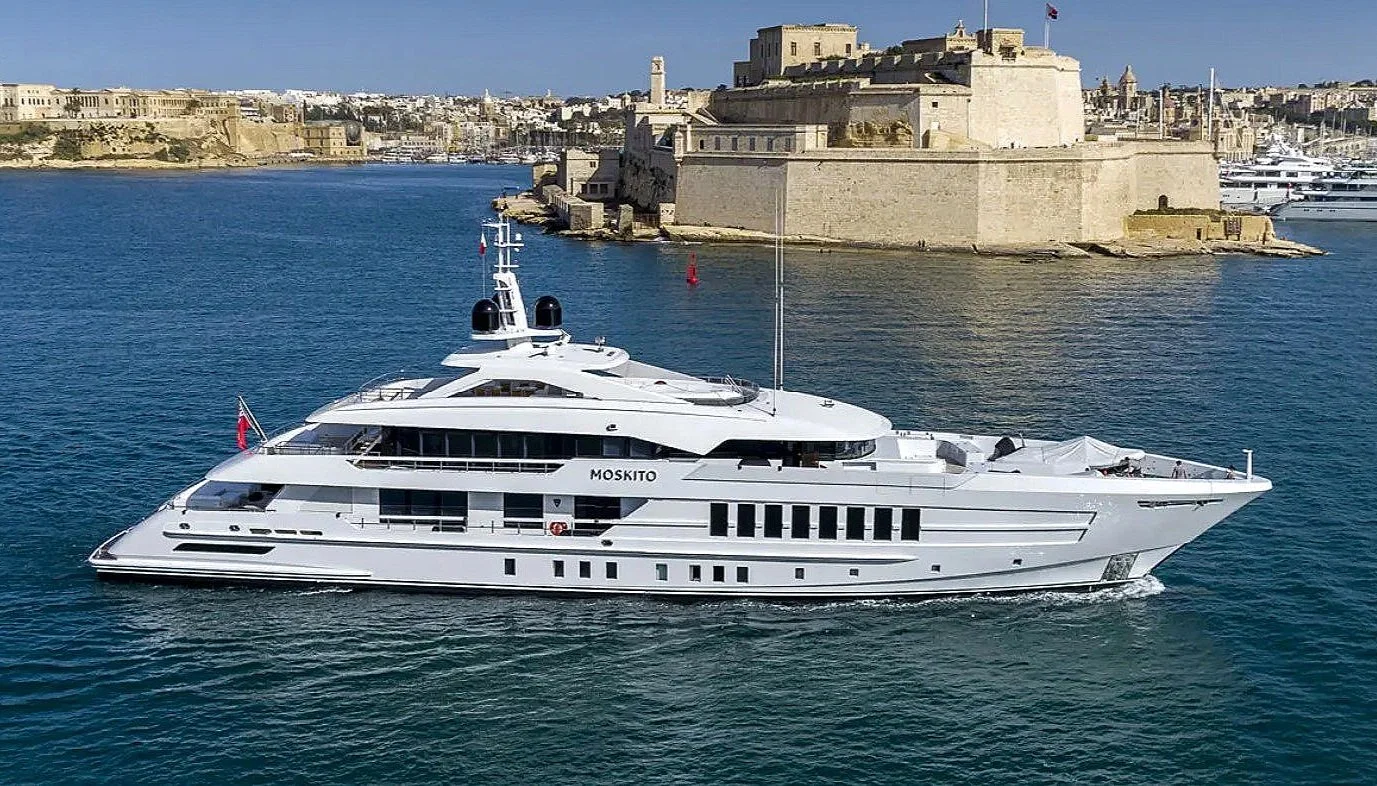 MOSKITO • 55m • HEESEN • 12 GUESTS • EUR 350,000 P/W