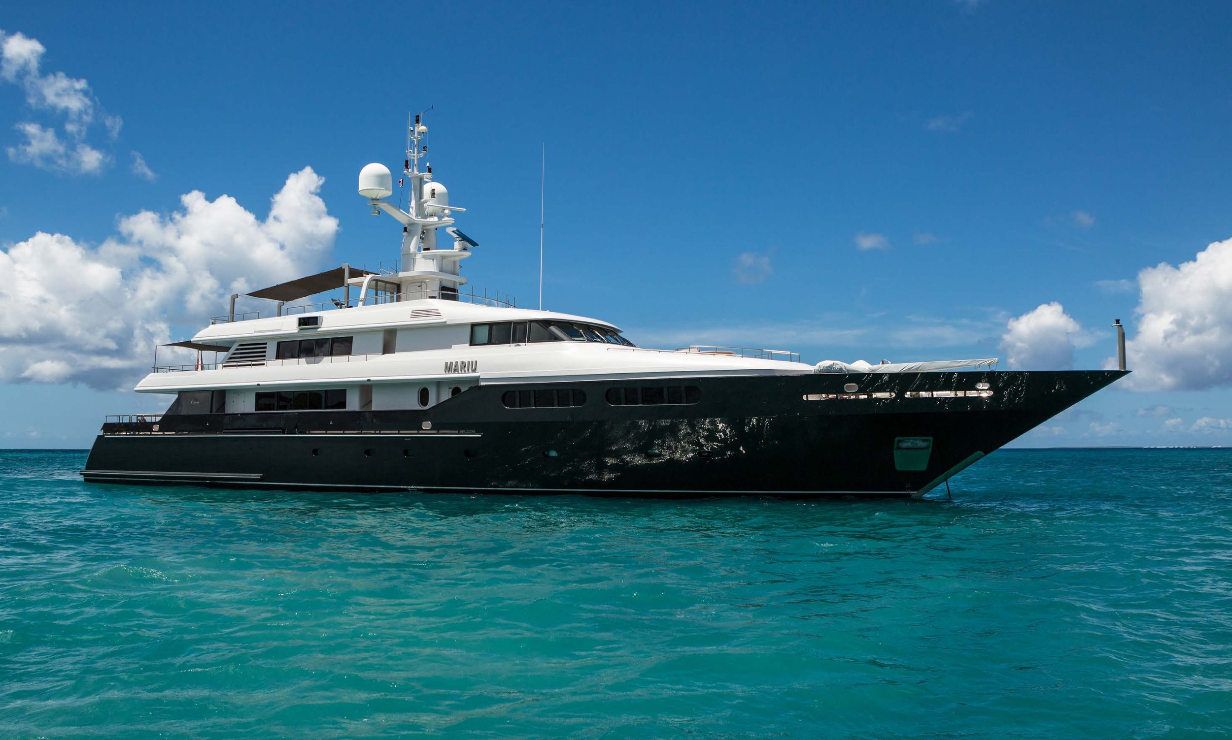 MARIU • 50m • CODECASA • 12 GUESTS • EUR 185,000 P/W