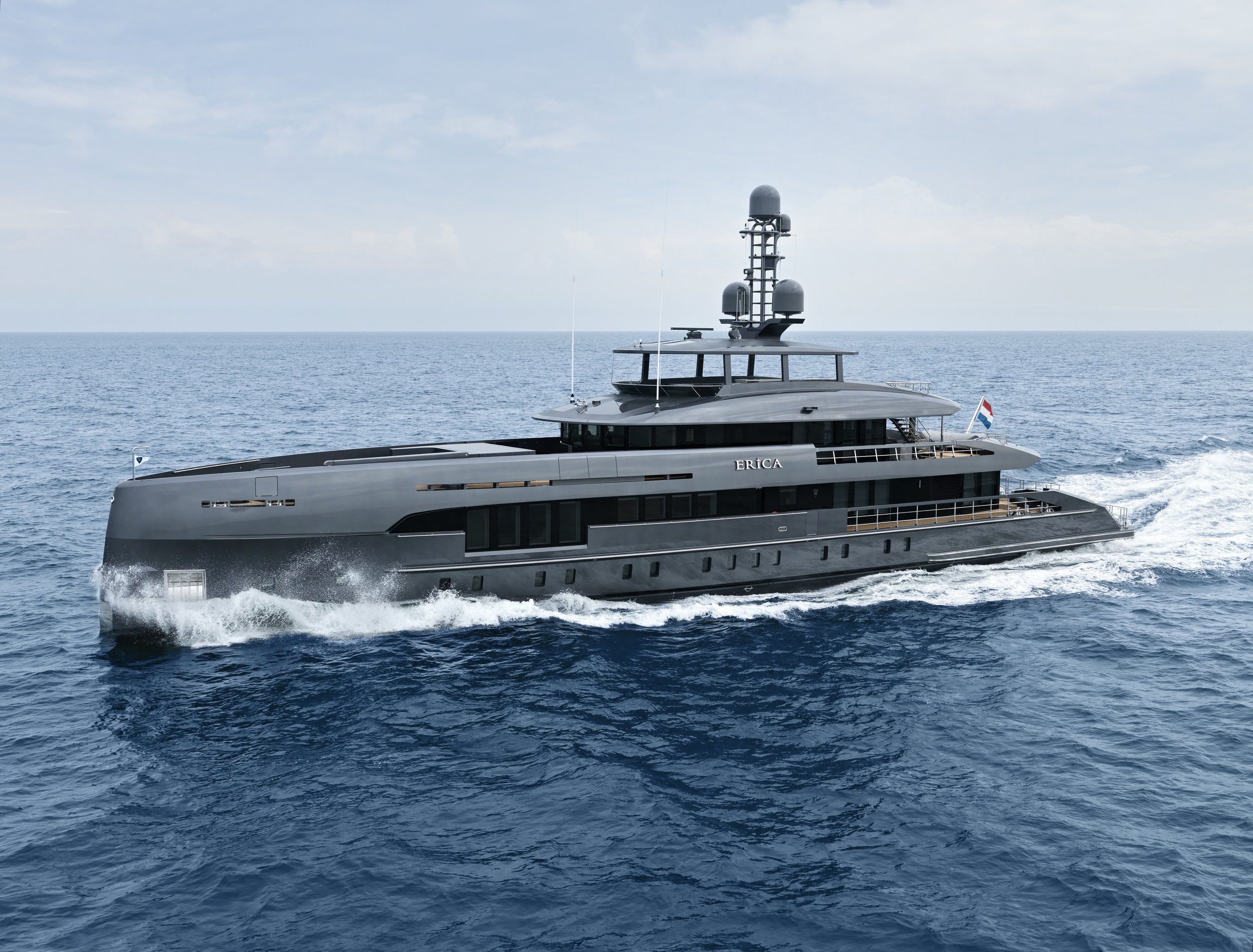 ERICA, 50m Heesen, acted for both sides