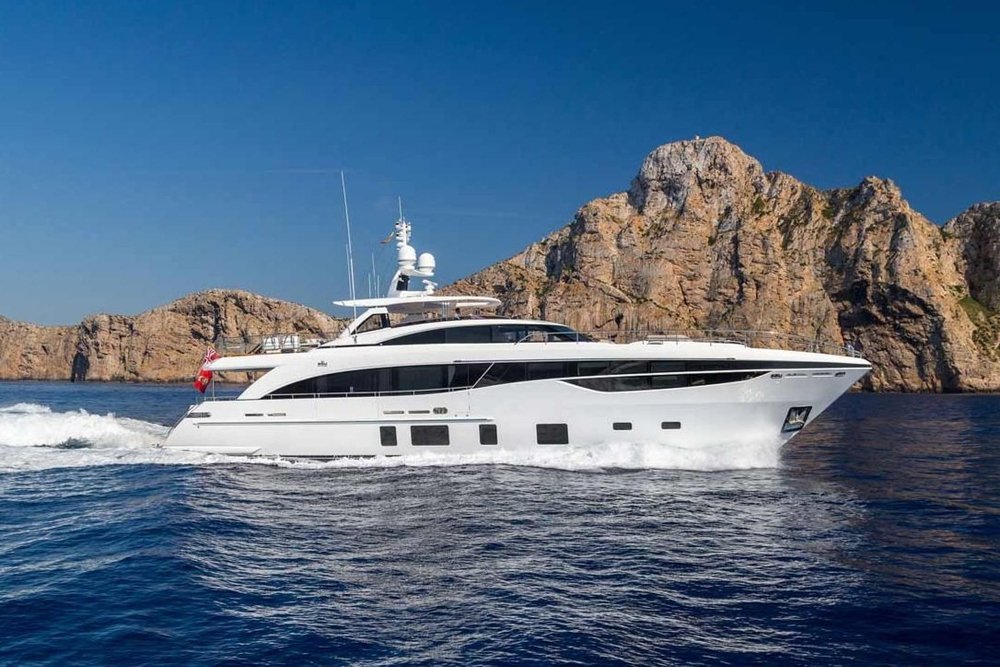 EL GUAJIRO, 35m Princess, acted for Buyer