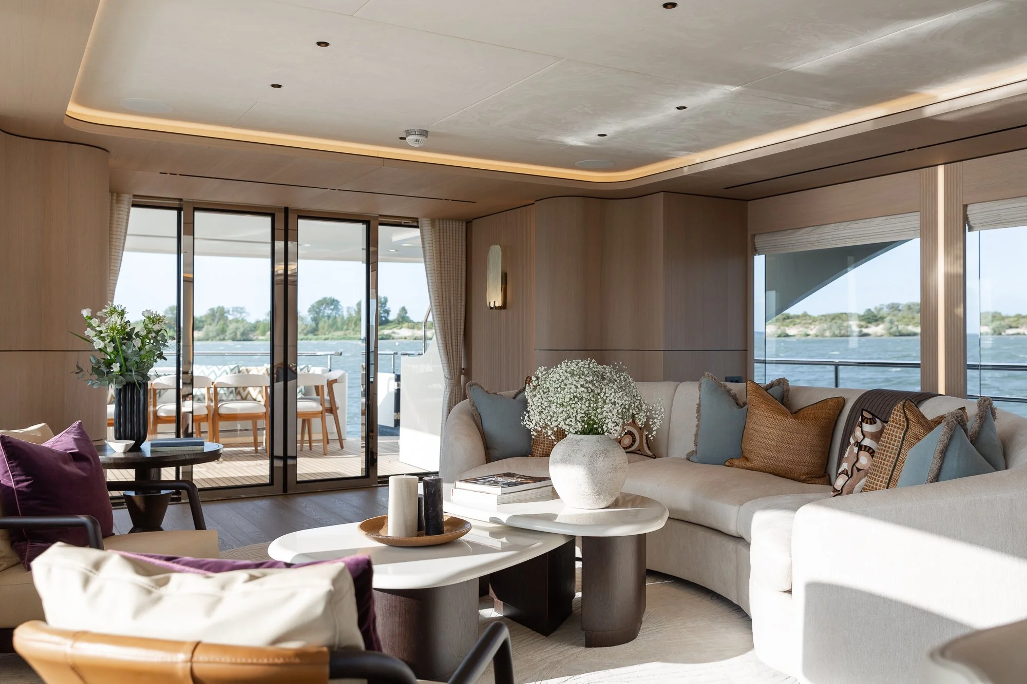 YN202 Moonen 110 Mustique - Salon (6).jpg