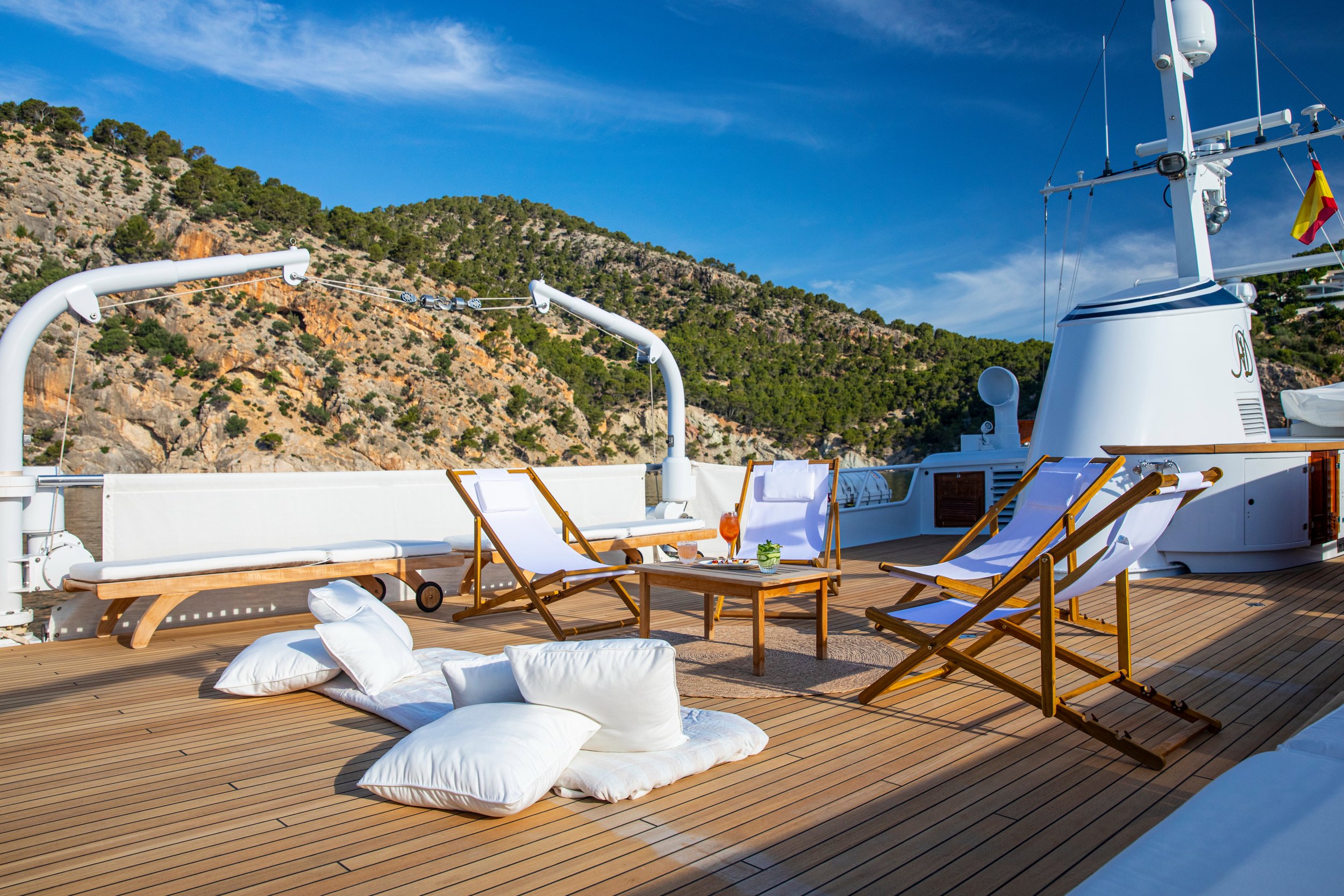 Heavenly Daze © YachtShot H061.JPG