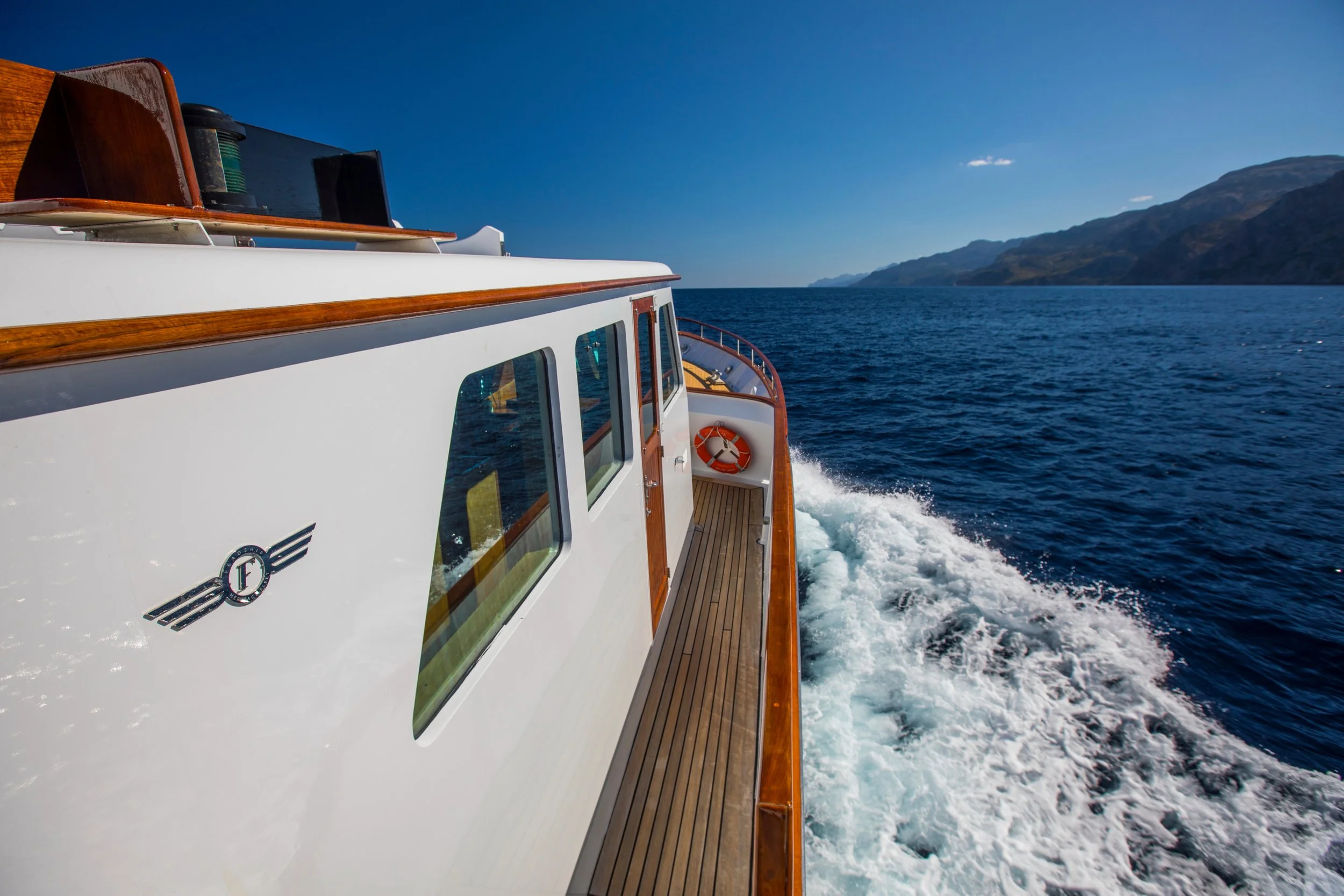 Heavenly Daze © YachtShot H179.JPG