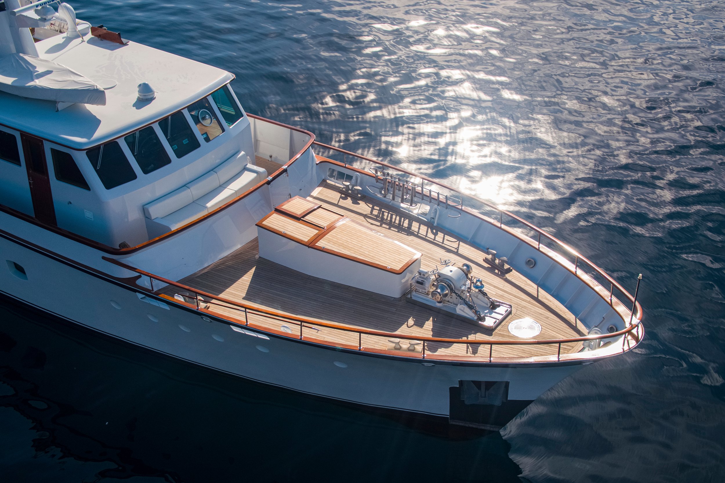 Heavenly Daze © YachtShot H089.JPG