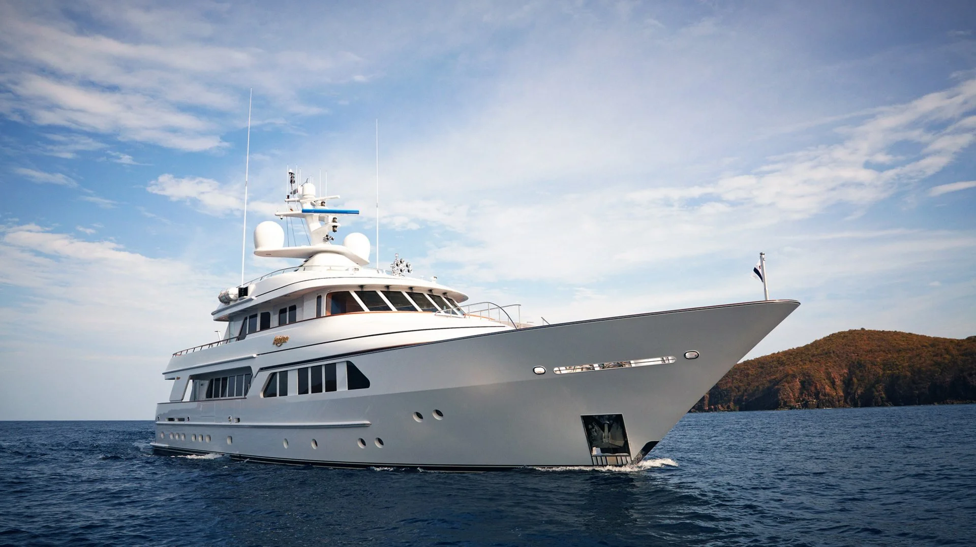 LADY CHARLOTTE •  Feadship  •  38m