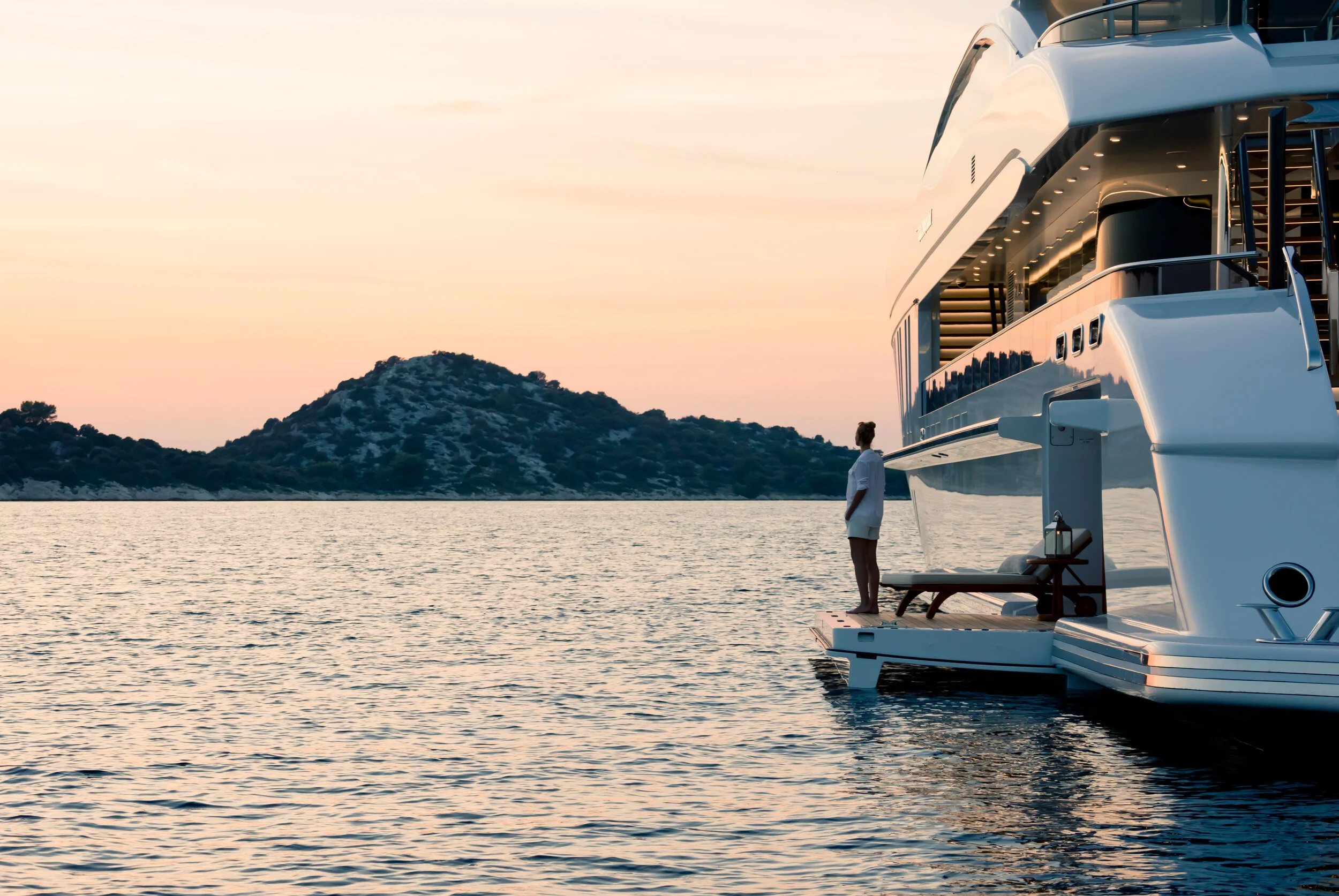 34 Swim Platform Beach Club 5.jpg