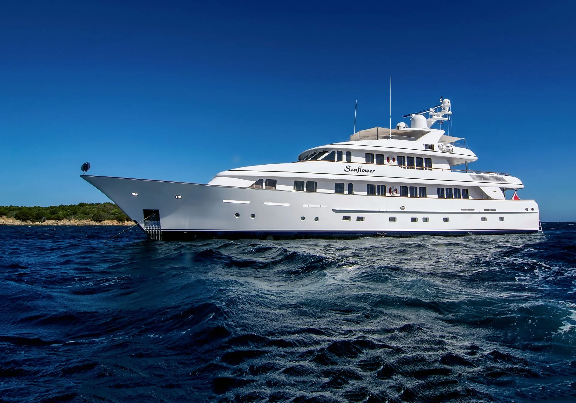 CIPITOUBA •  Feadship  •  40m  •  SOLD 2X