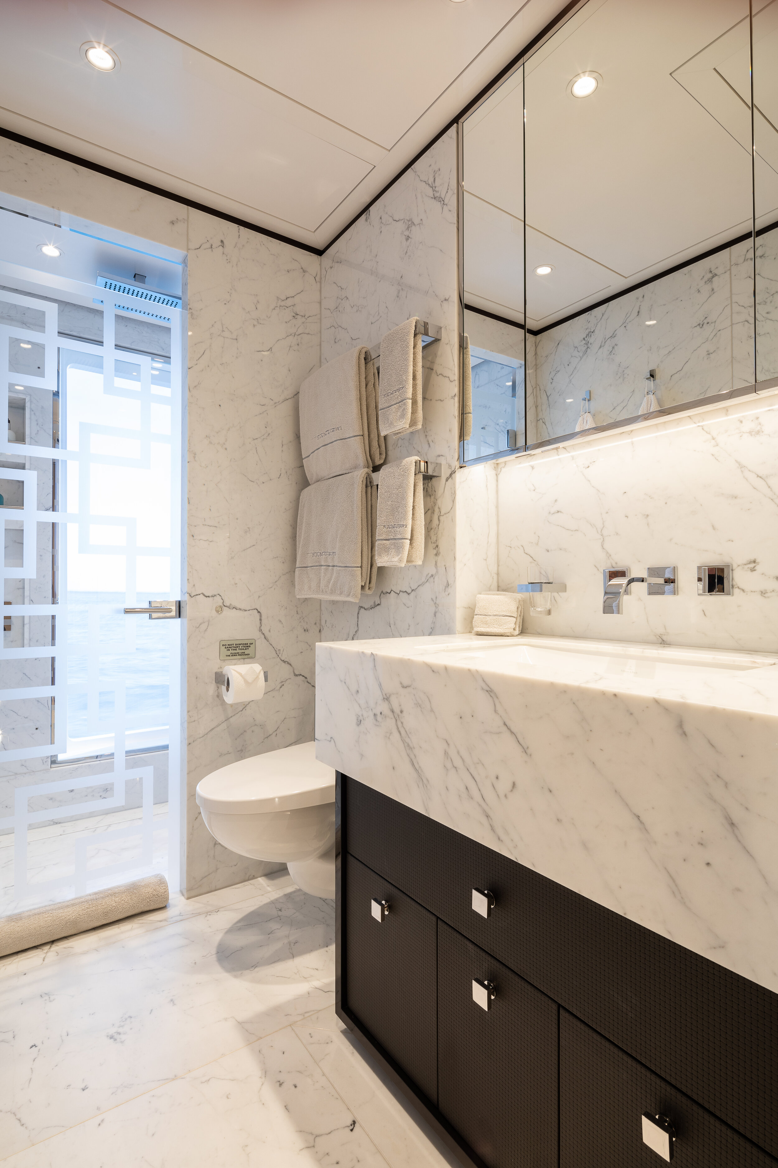 16 Guest Cabin 3.jpg