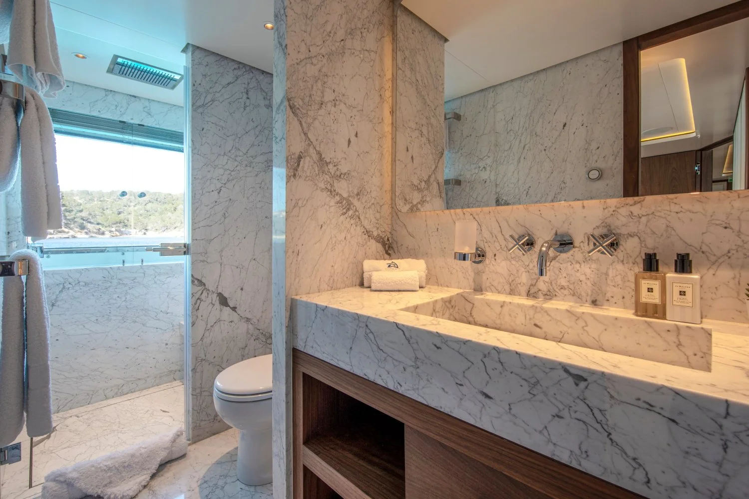 Delta One © YachtShot X082.JPG